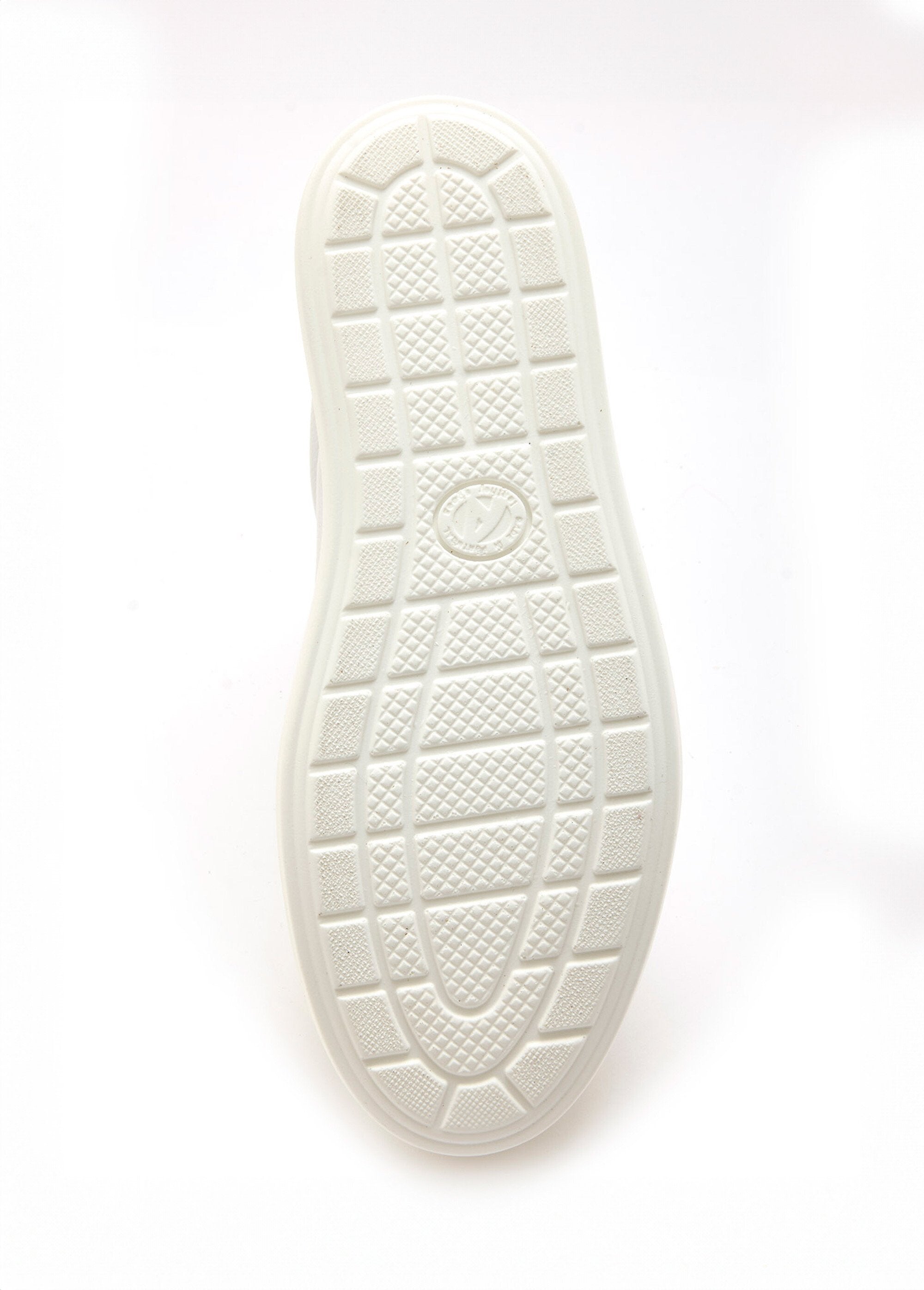 Leather_sneakers_with_laces_and_zip,_heel_detail_White_UN1_slim