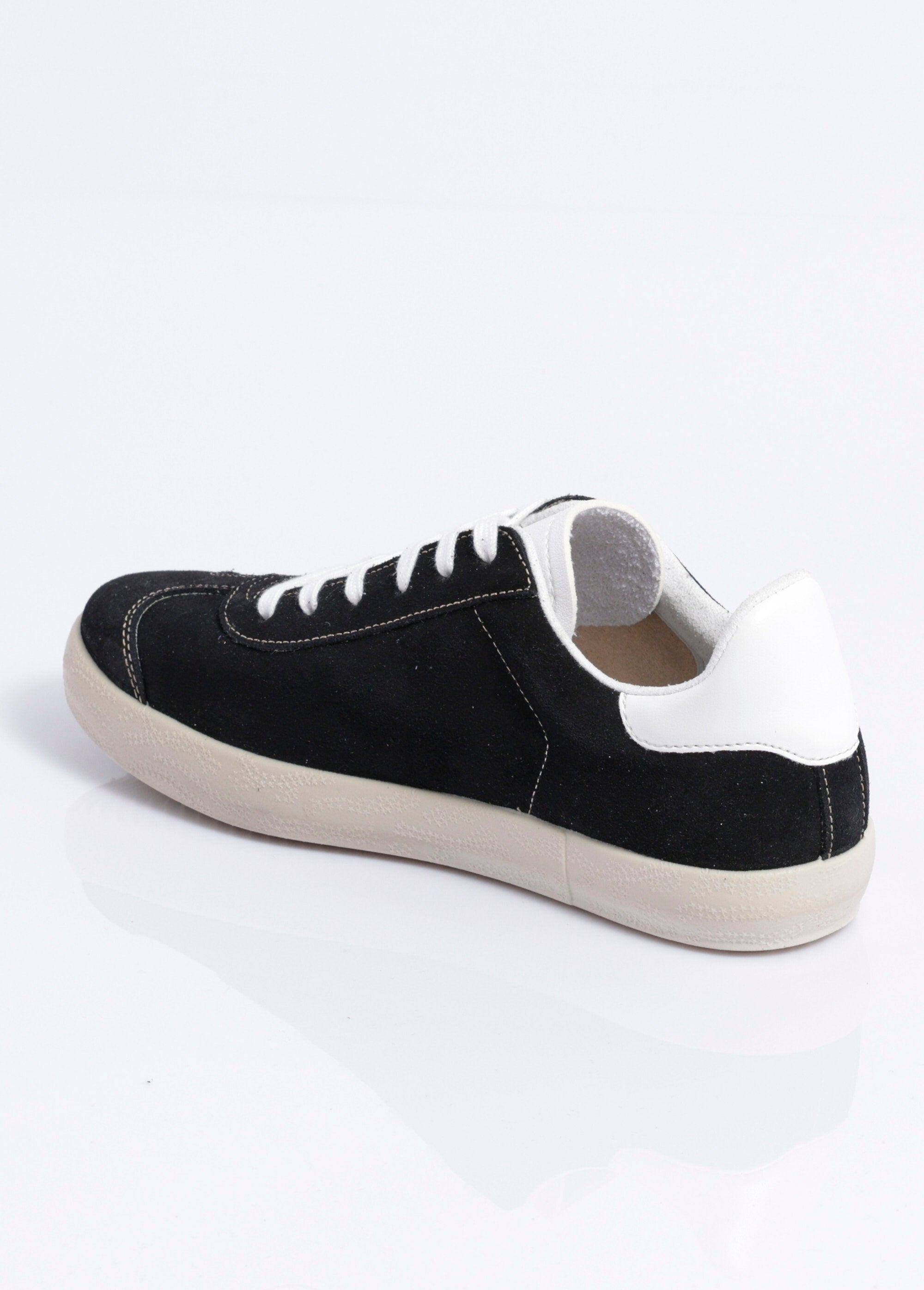 Baskets_unies_compensées_cuir_à_lacets_Noir_DO1_slim