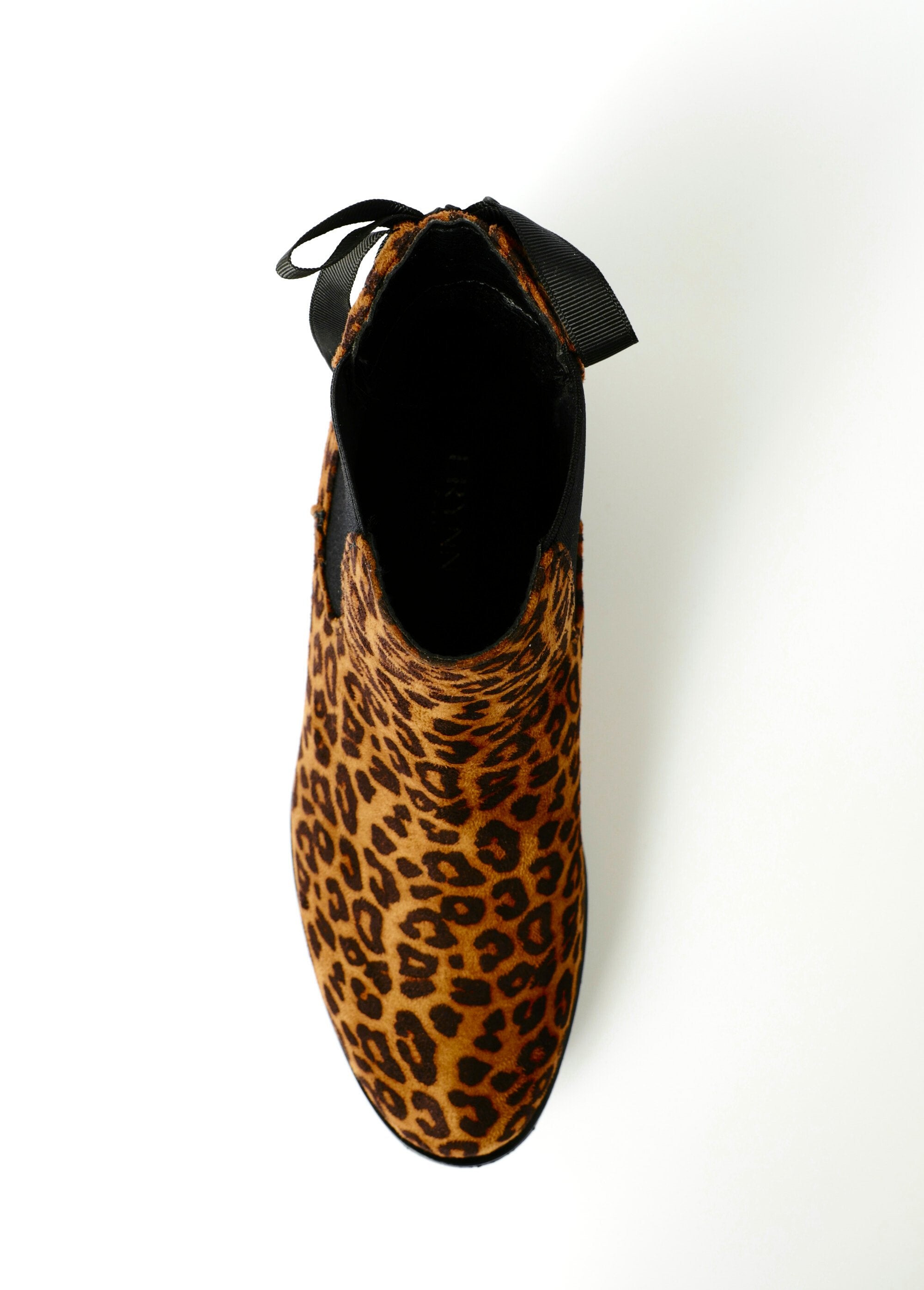 Chelsea_boots_with_fancy_heels_and_bow_Leopard_OV1_slim