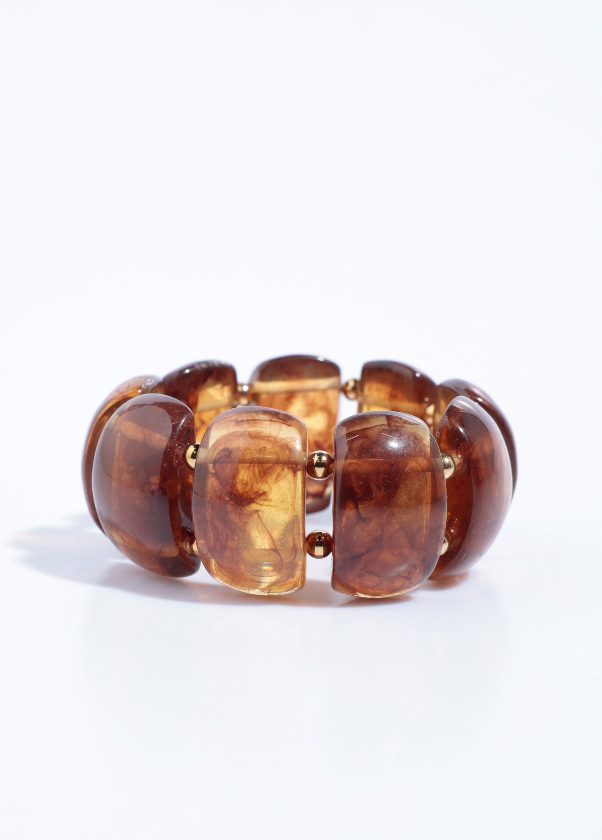 Elasticated_bracelet_with_natural-looking_beads_Amber_FA1_slim