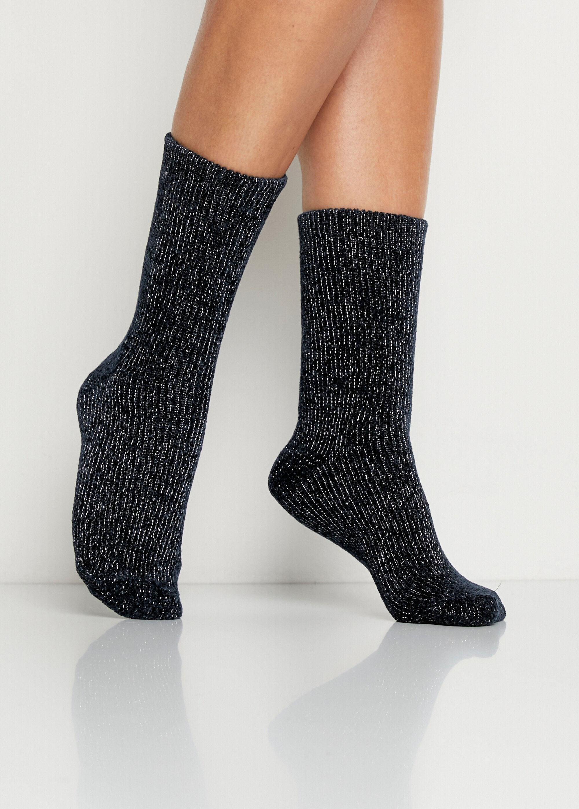 Chenille_knit_matching_socks_Assorted_navy_lot_2_FA1_slim