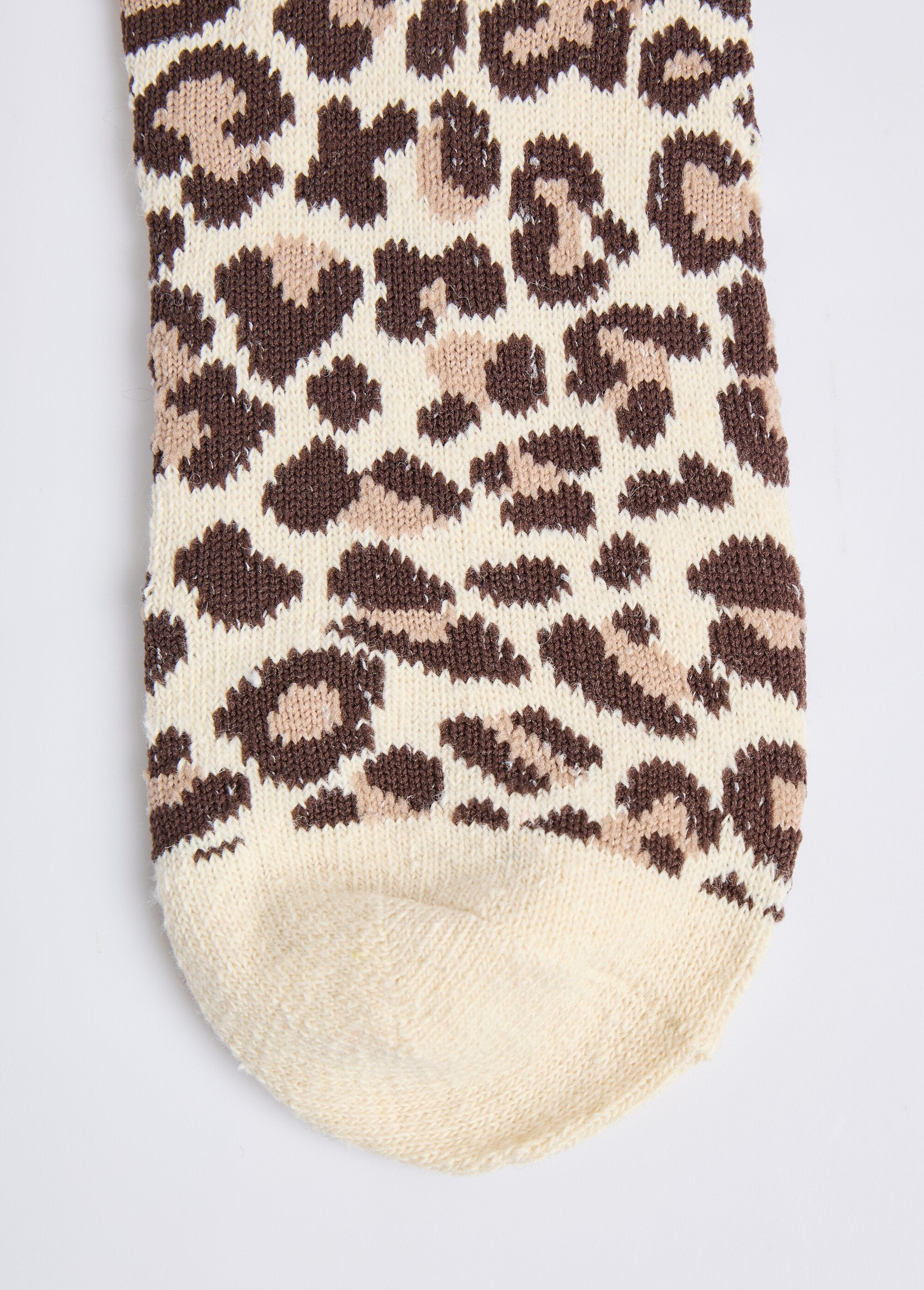 Chaussettes_motif_léopard_avec_laine_Leopard_et_beige_DE3_slim