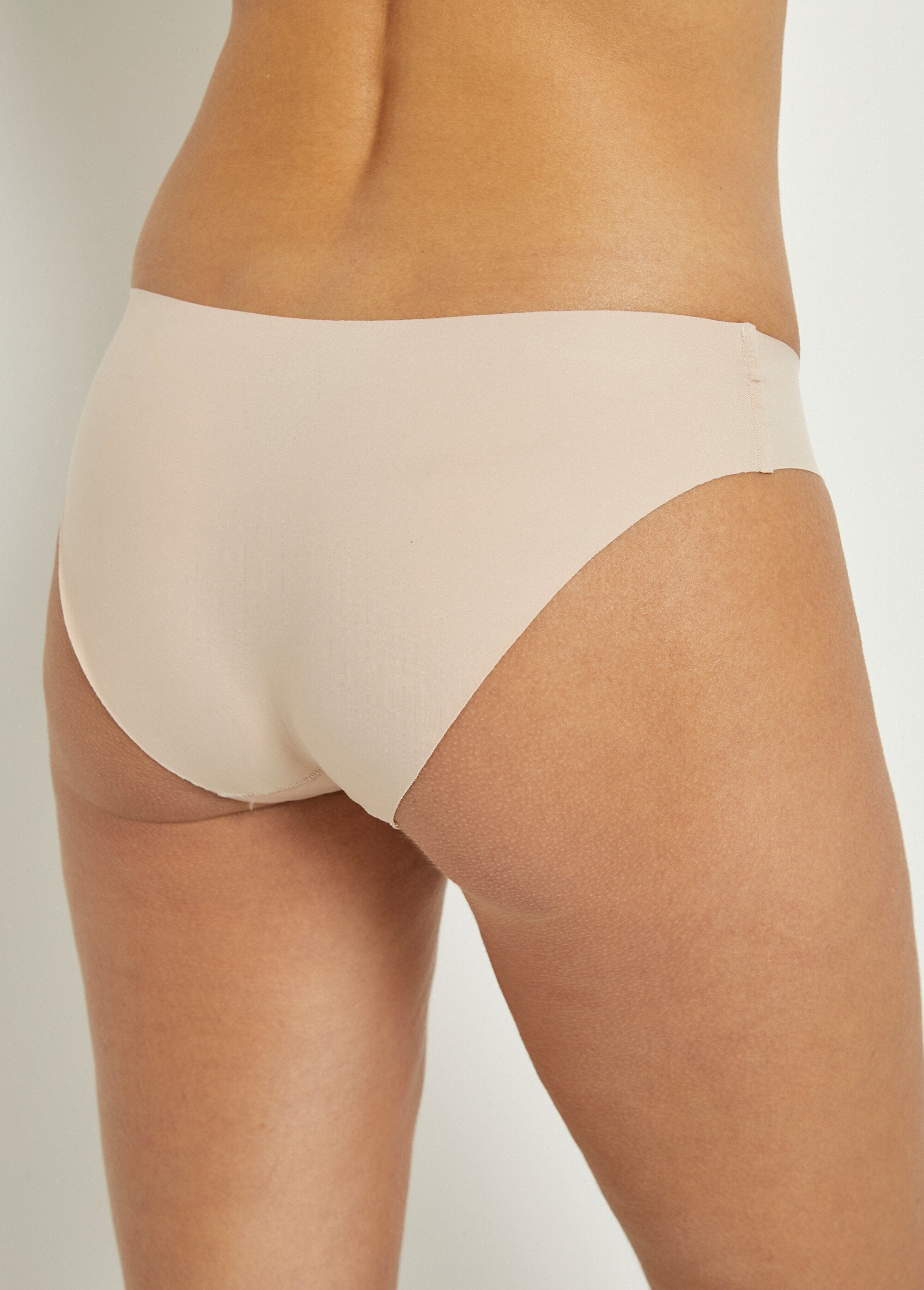 Seamless_invisible_panties_Nude_lot_2_DO1_slim