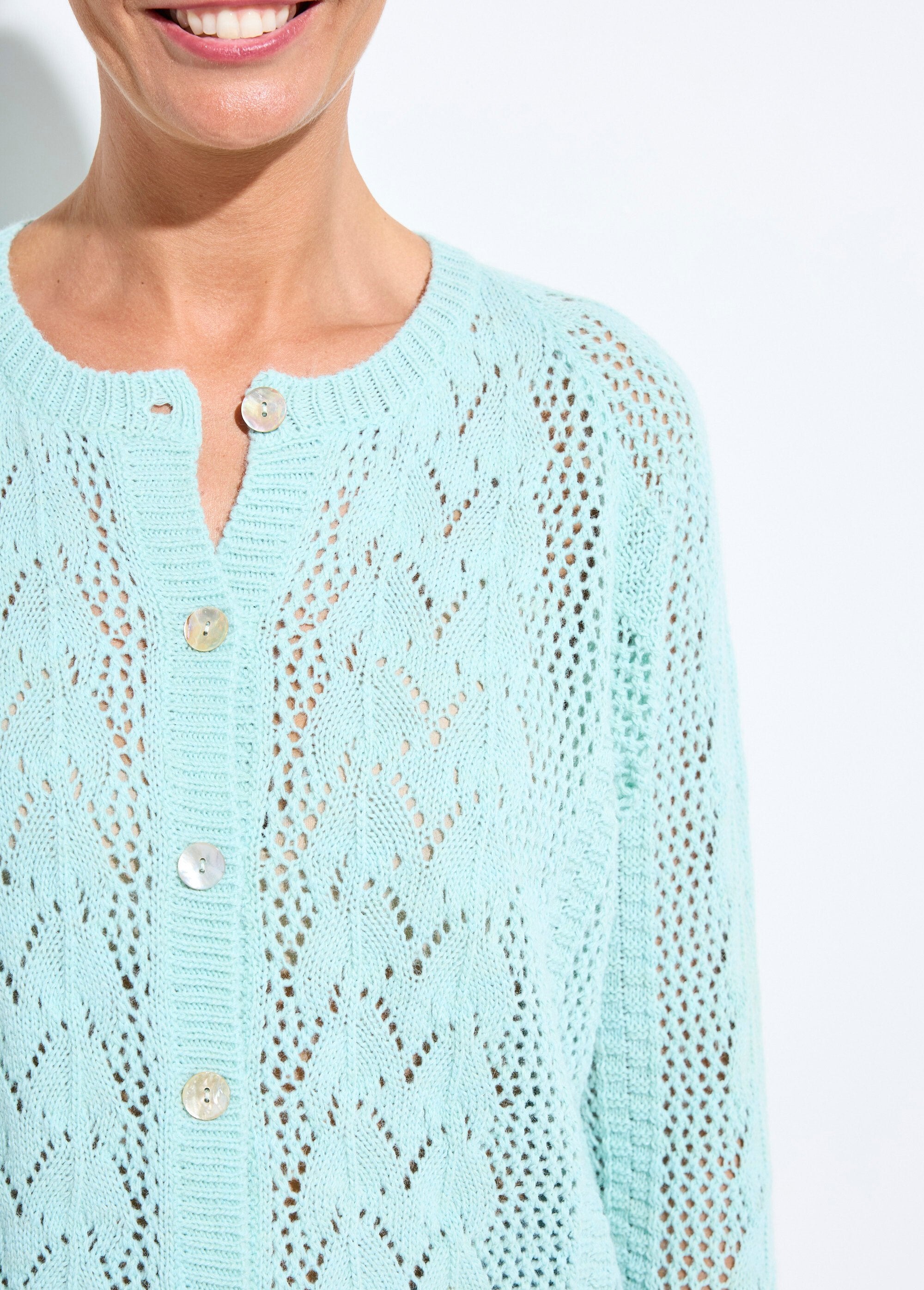 Openwork_buttoned_cardigan_with_wool_and_cashmere_Green_DE1_slim