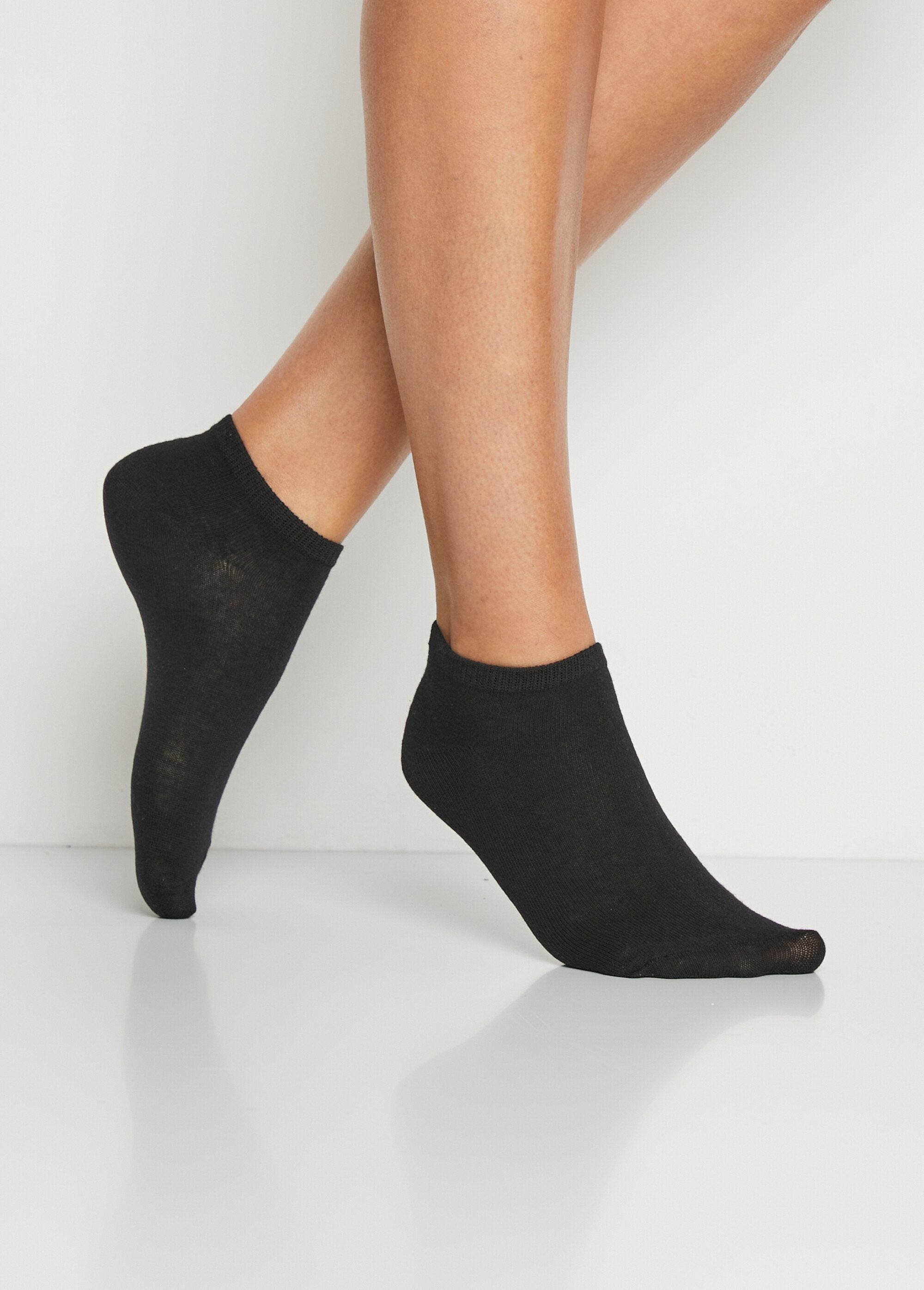 Discreet_ankle_socks_Black_lot3_FA1_slim