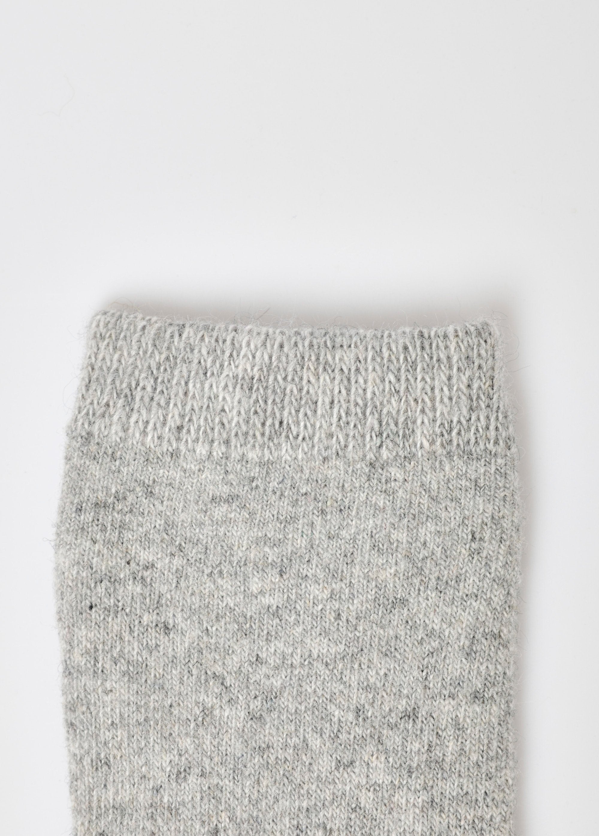 Pair_of_warm_socks_with_wool_Light_gray_DE2_slim