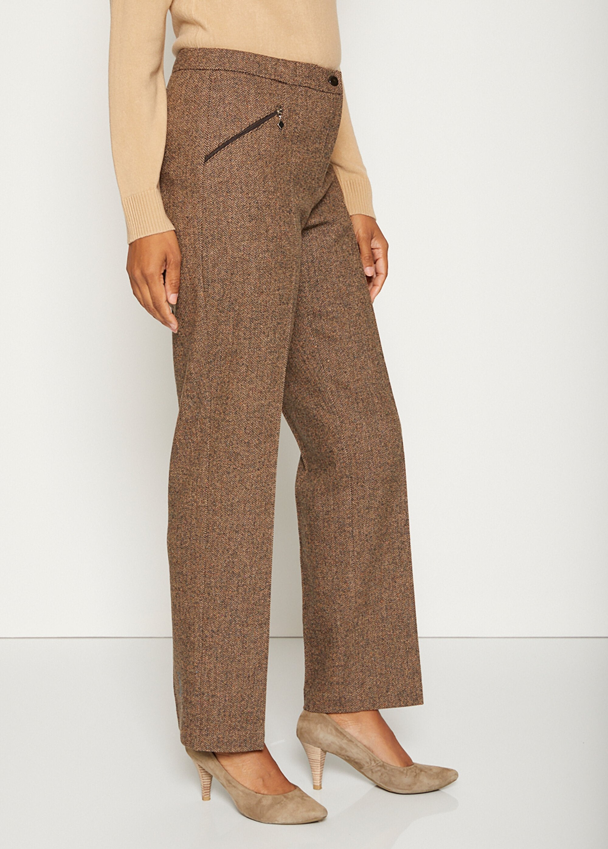 Straight-leg_trousers_with_wool,_70cm_inseam_Brown_chevrons_DR1_slim