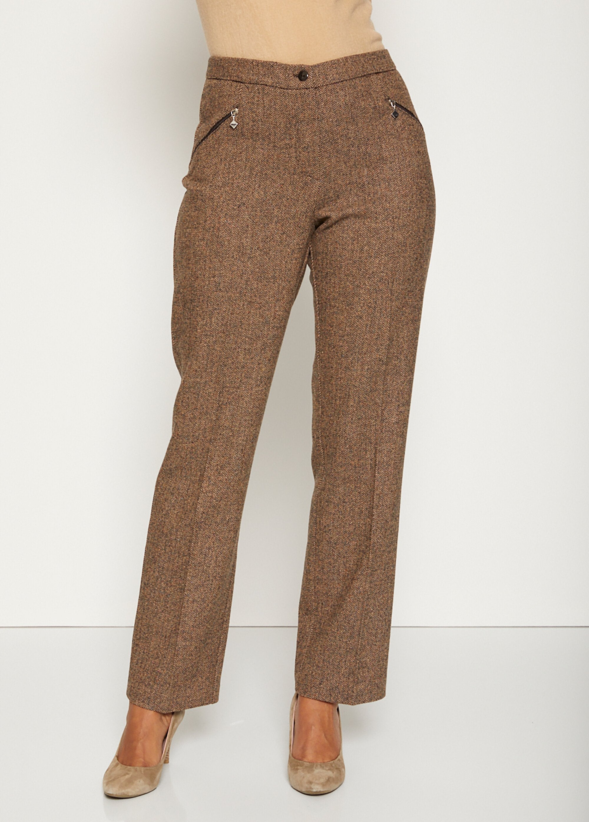Herringbone_or_heather_pants,_75_cm_inseam_Brown_chevrons_FA1_slim