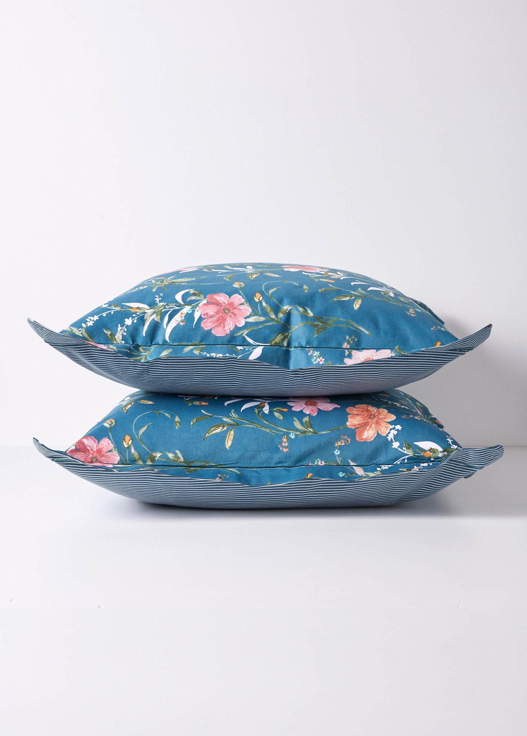 3_Piece_Bedding_Set_with_Duvet_Cover,_Floral_Blue_print_DE1_slim