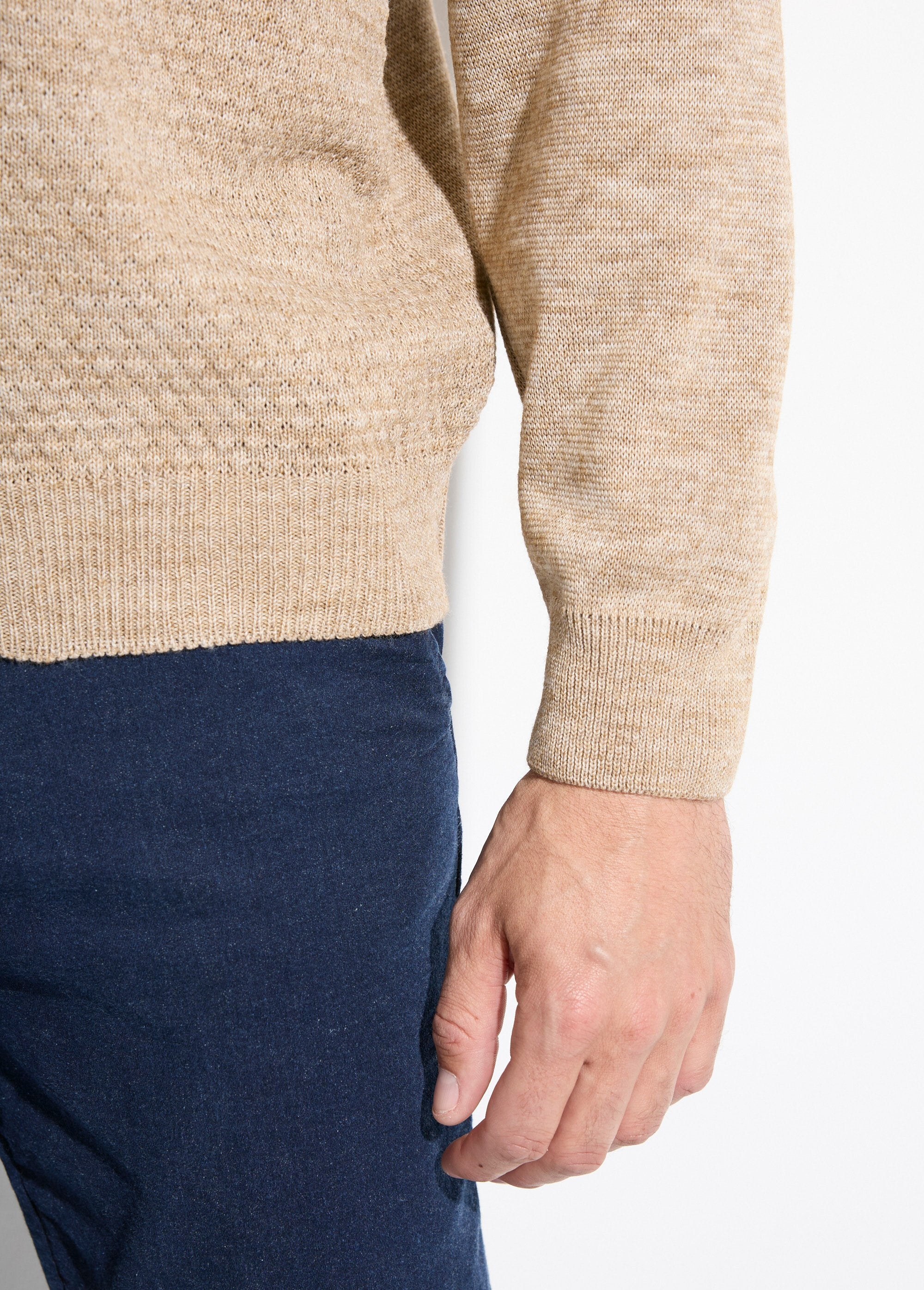 V-neck_sweater_with_fancy_knit_and_wool_Beige_DE2_slim