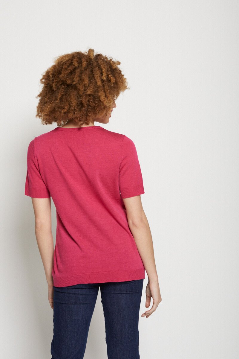 Embroidered_short-sleeved_sweater_Blackcurrant_DO1_slim