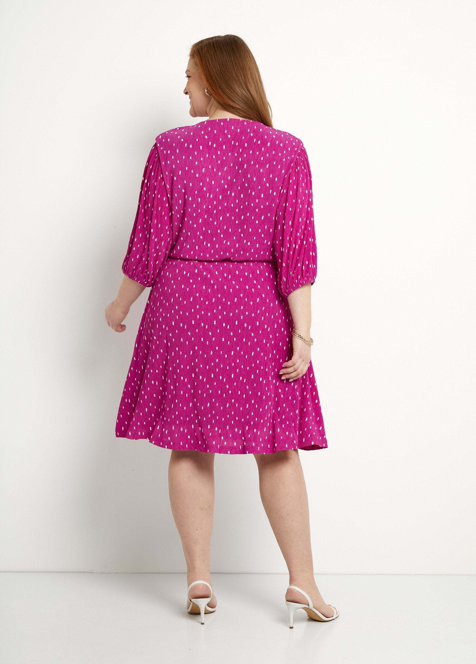 Short_wrap_dress_with_polka_dot_print_Purple_and_white_DO1_curvy