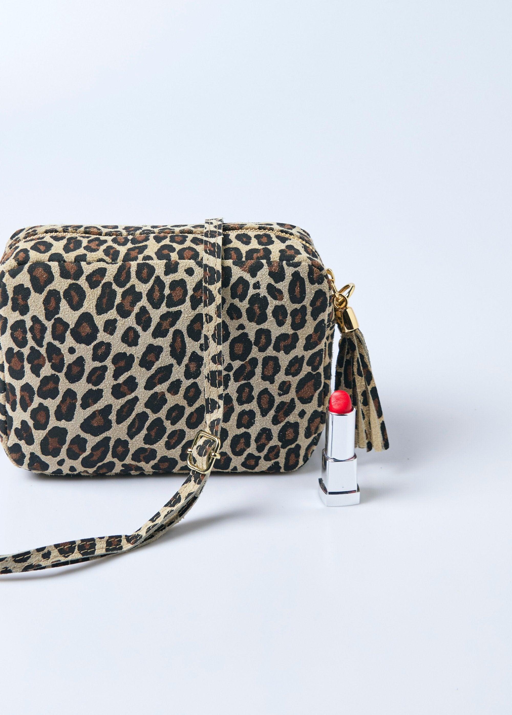 Nubuck_leather_shoulder_bag,_leopard_Beige_leopard_print_DE2_slim