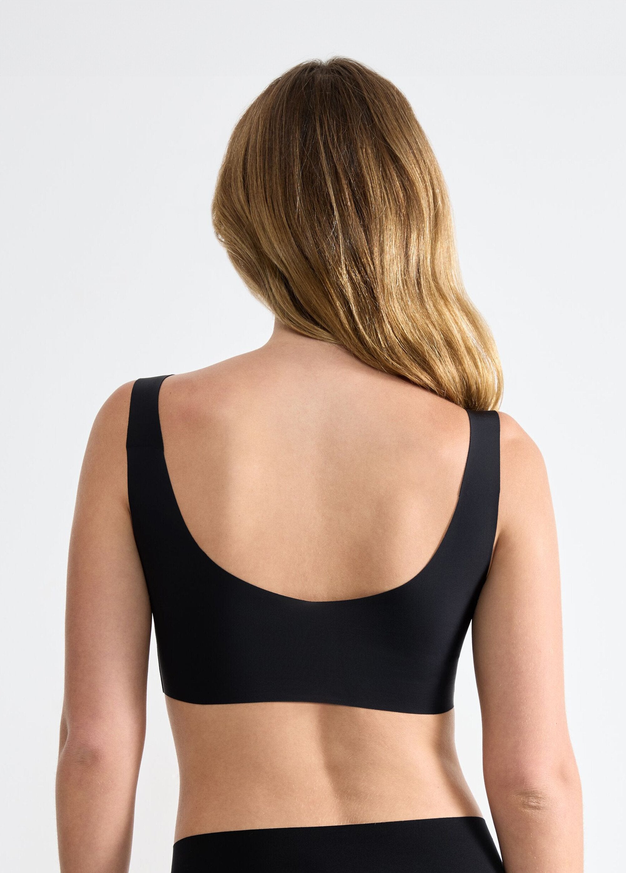 Invisible_microfiber_bra_Black_DO1_slim