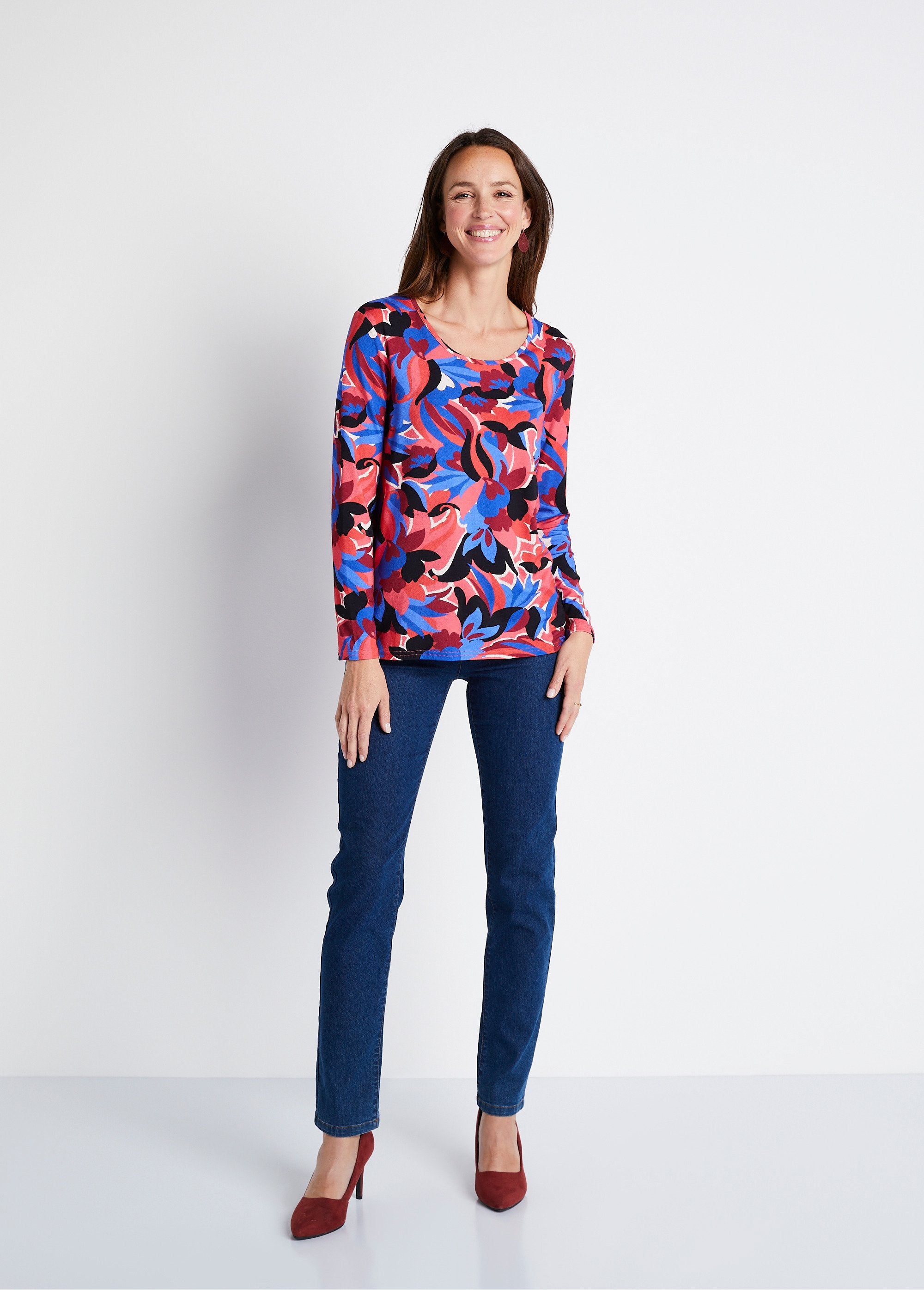 Printed_long-sleeved_straight-cut_T-shirt_Blue_and_pink_SF1_slim