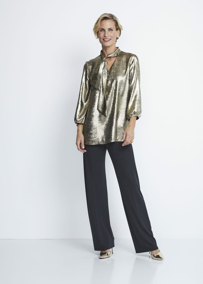 Shiny_fabric_tunic_with_a_lavallière_collar_Golden_SF1_slim