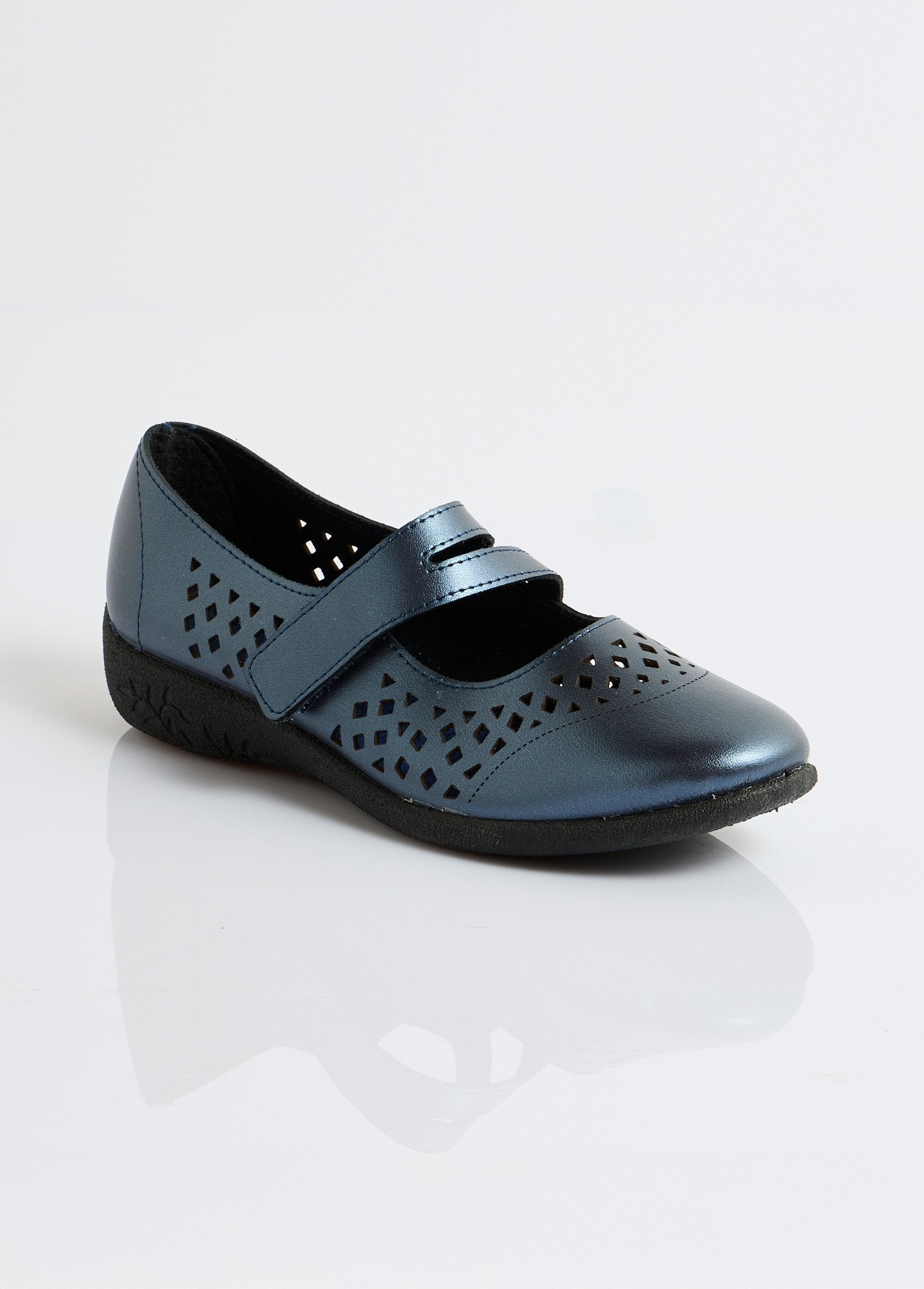 Comfortable_width_baby_leather_ballerinas_Navy_irises_FA1_slim