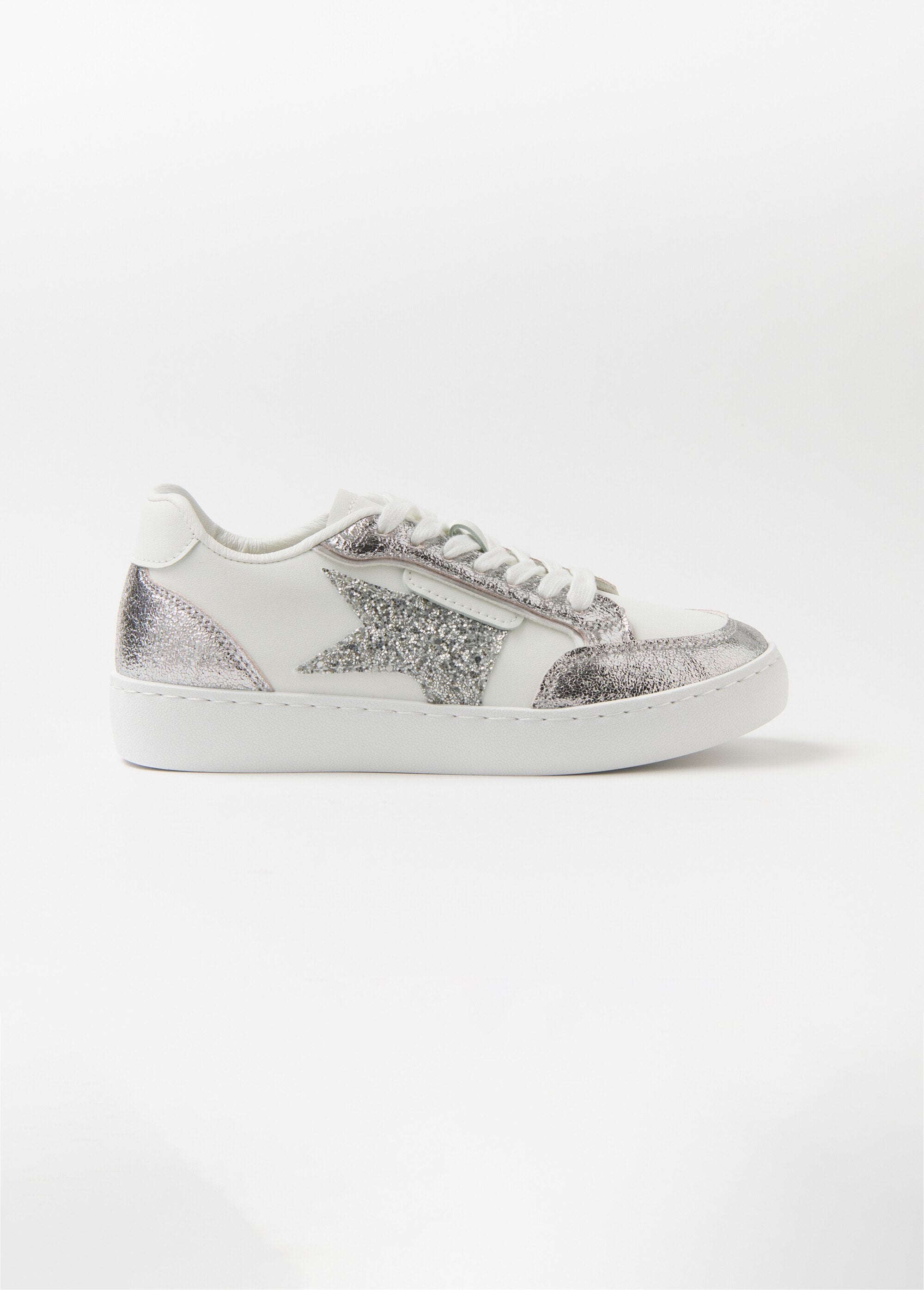 Silver/white_sneakers_with_star_detail_Gray_DR1_slim