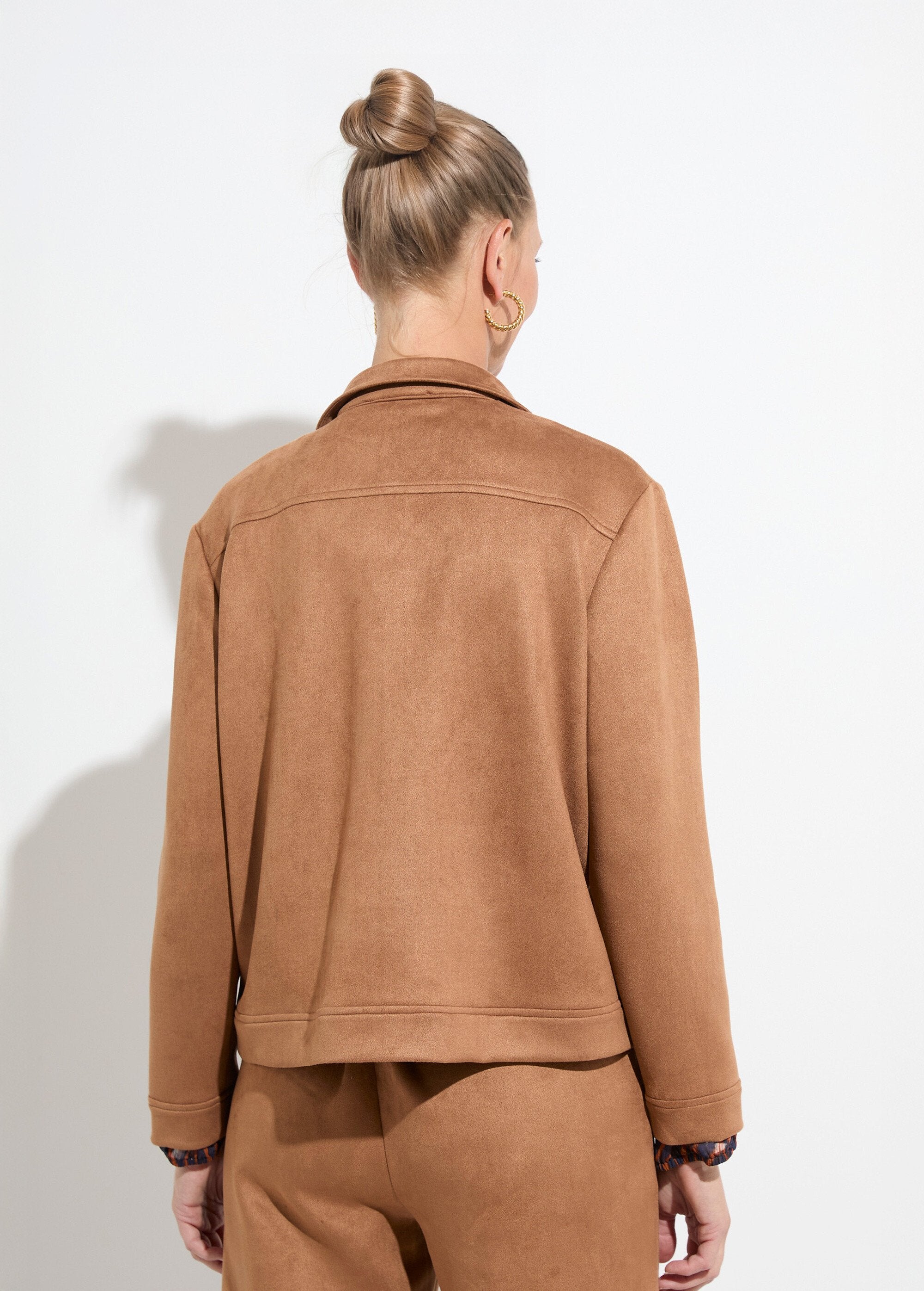 Blouson_boutonné_tissu_suédé_col_cranté_Camel_DO1_slim
