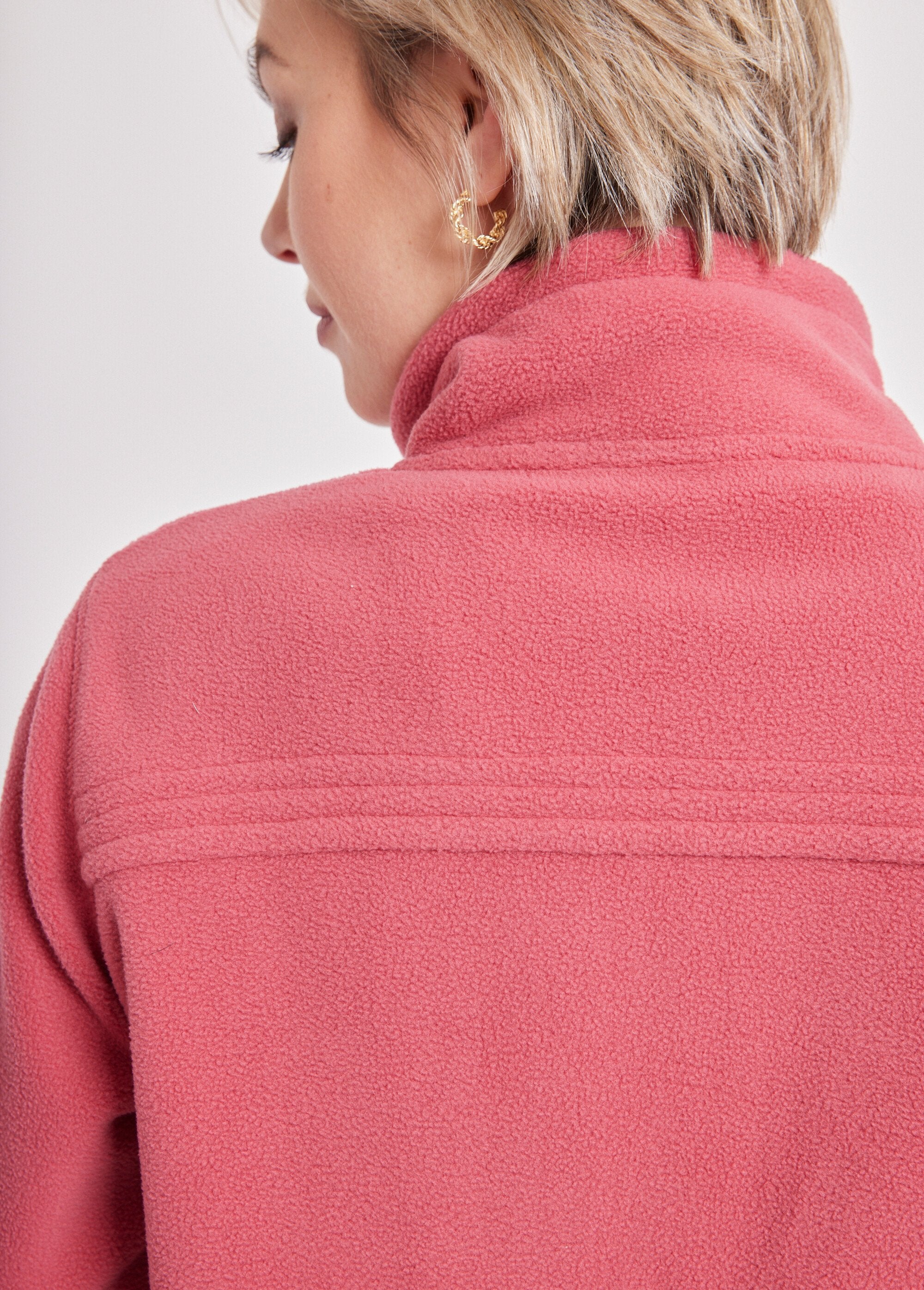 Long-sleeved_zipped_fleece_jacket_Raspberry_DE2_slim