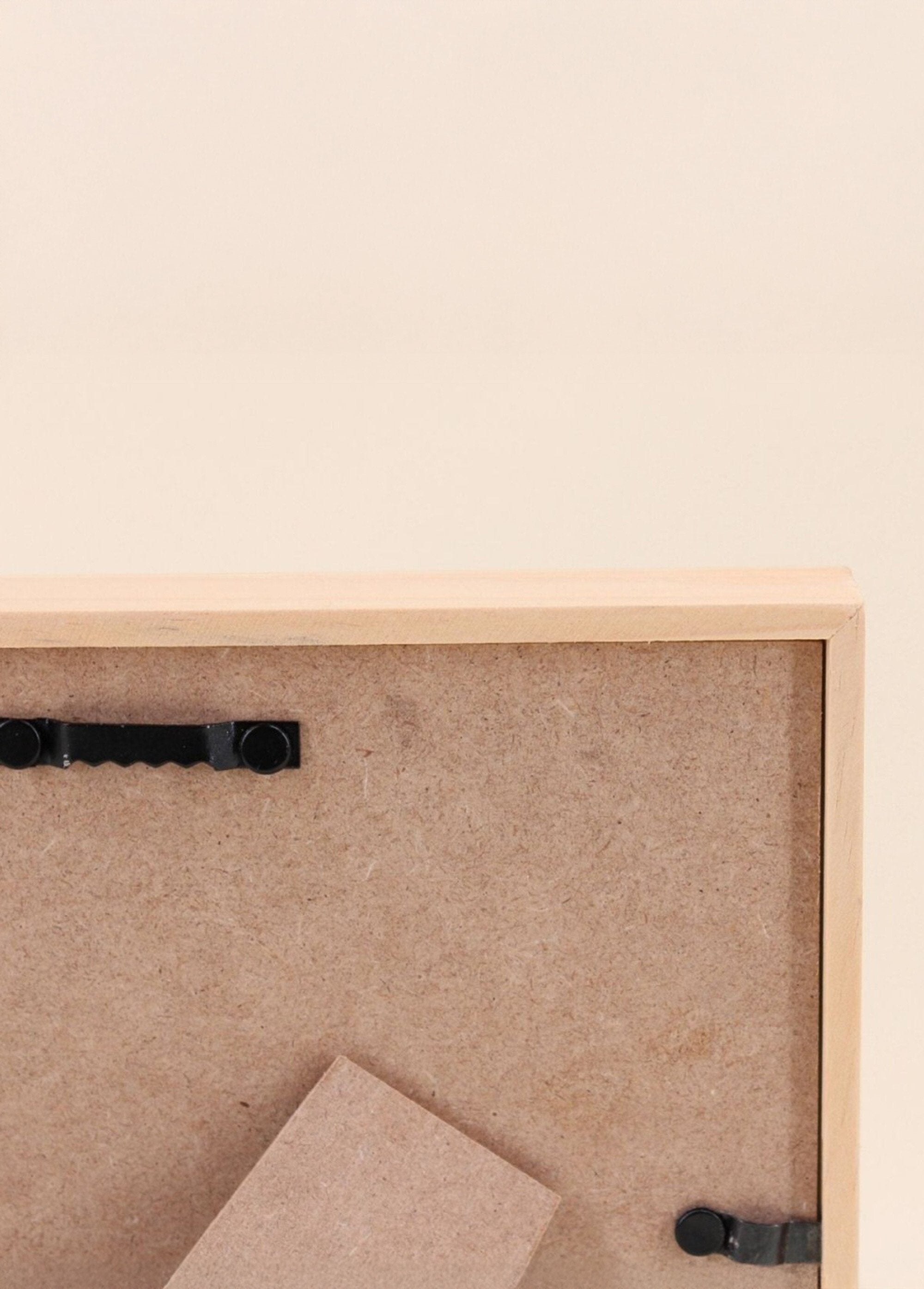 18x24cm_photo_frame_made_of_V1_certified_wood_Natural_DE3_slim