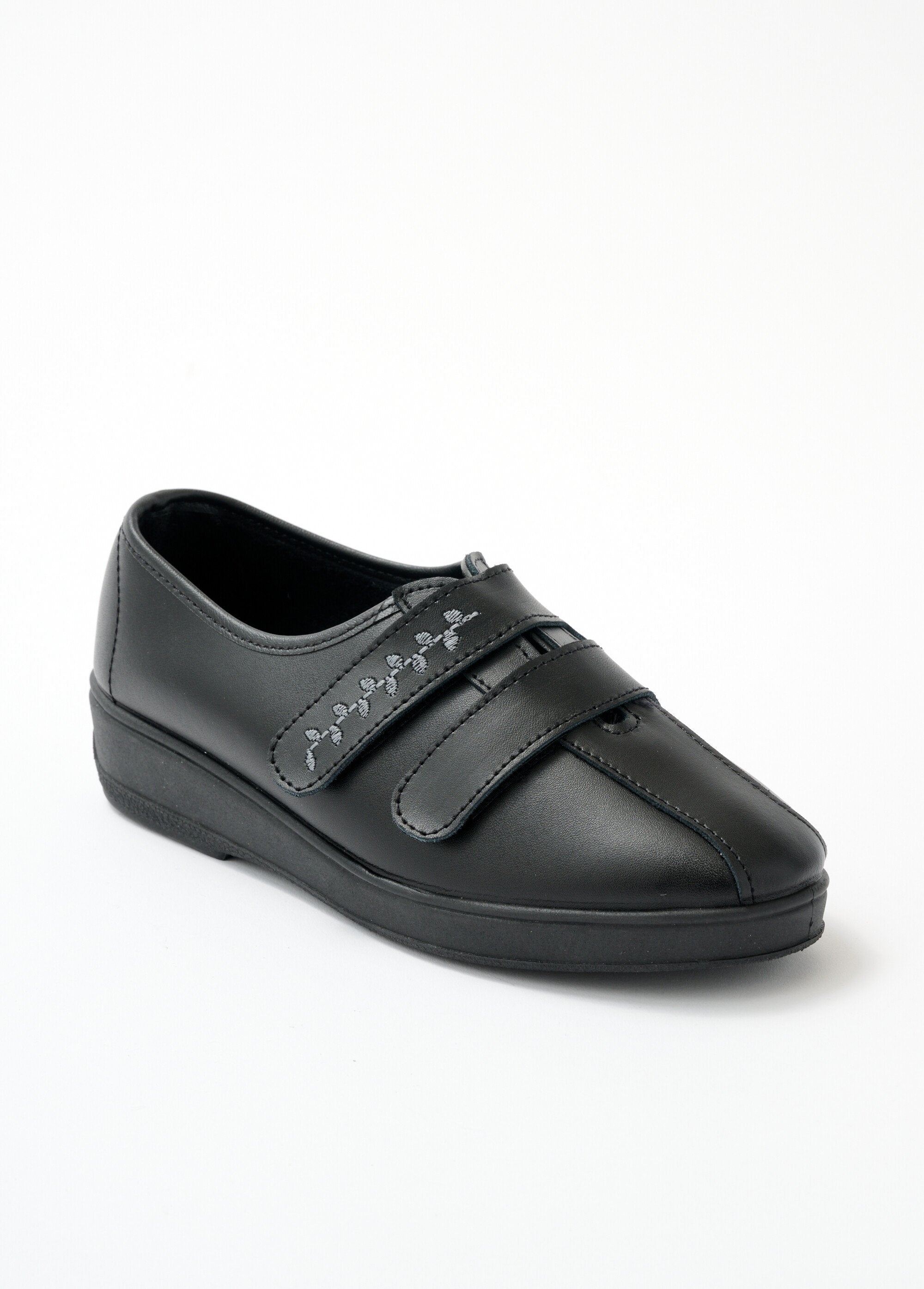 Wide_embroidered_leather_Velcro_derbies_Black_FA1_slim