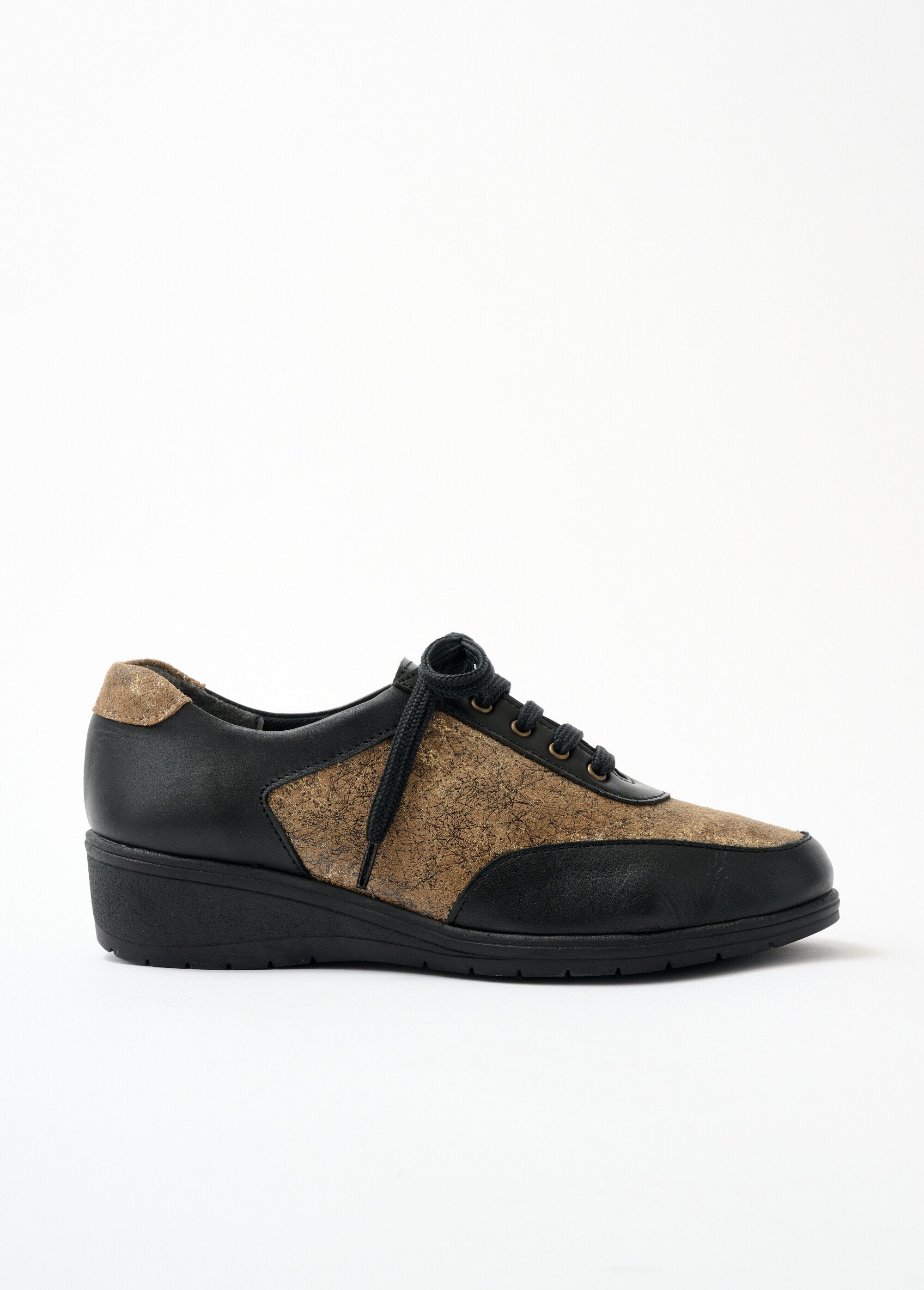 Lace-up_comfort_width_leather_derby_Black_and_gold_DR1_slim