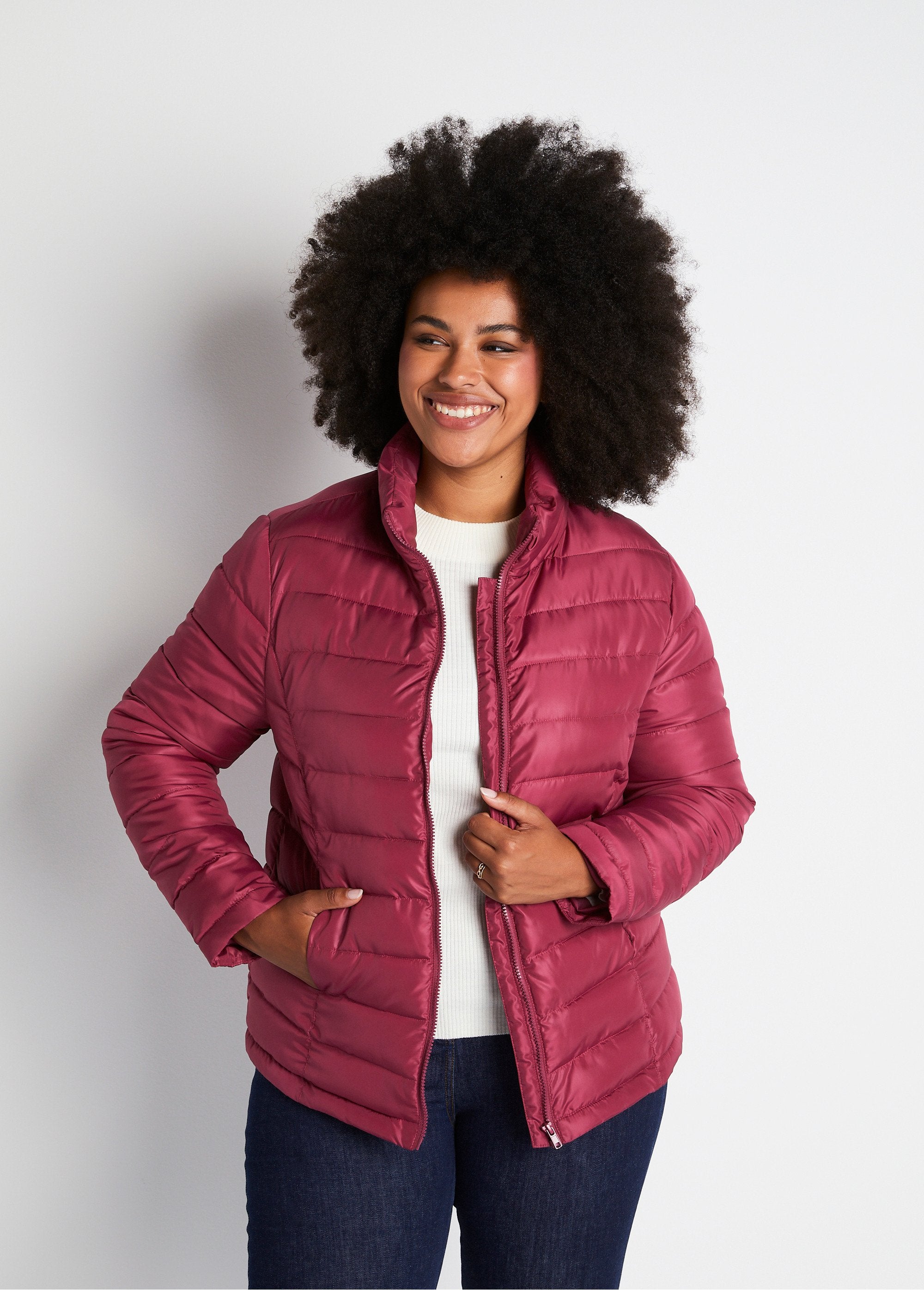 Short_zipped_down_jacket_with_long_sleeves_Plum_FA1_curvy