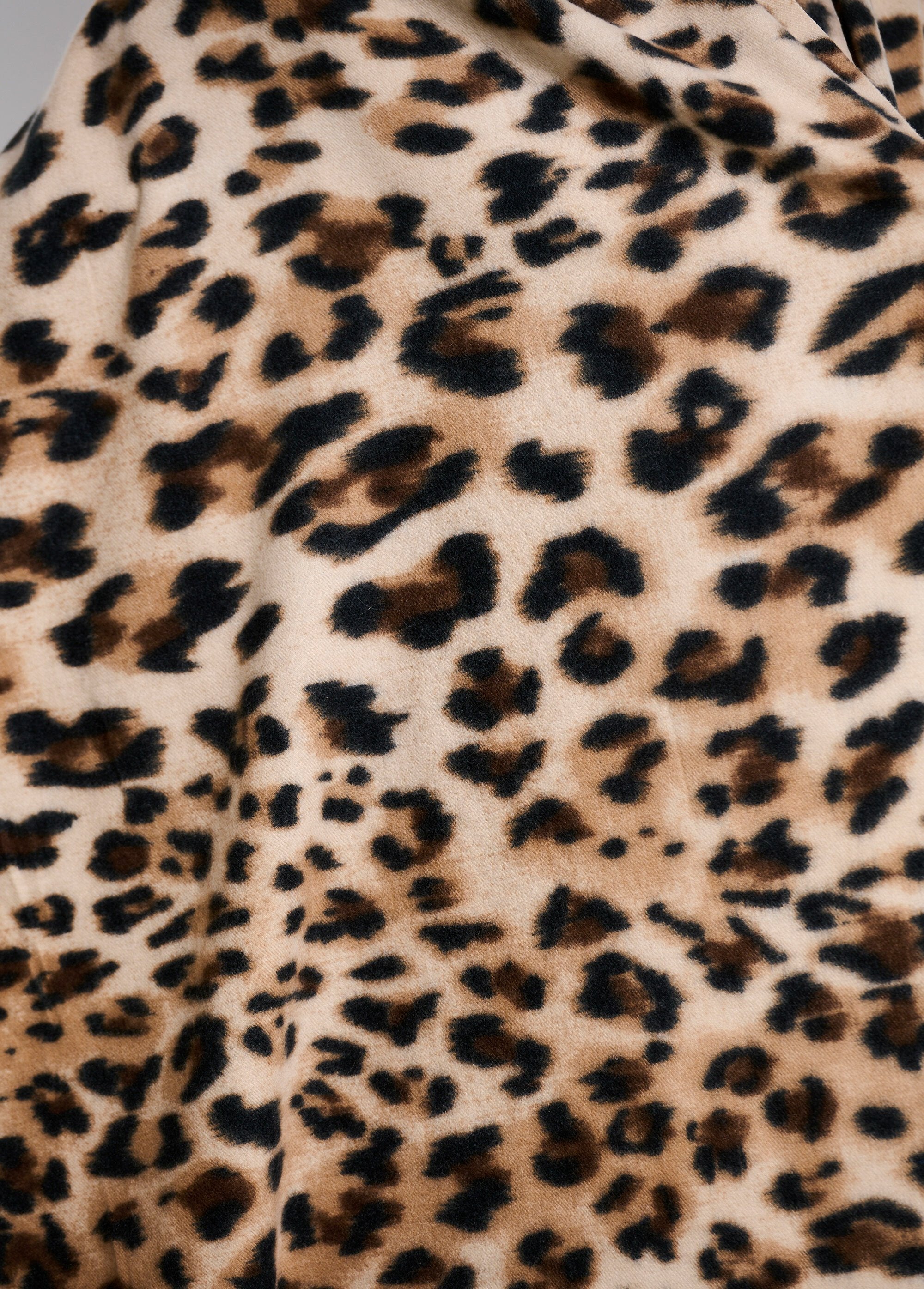 Echarpe_chaude_laine_motif_léopard_Leopard_DE2_slim