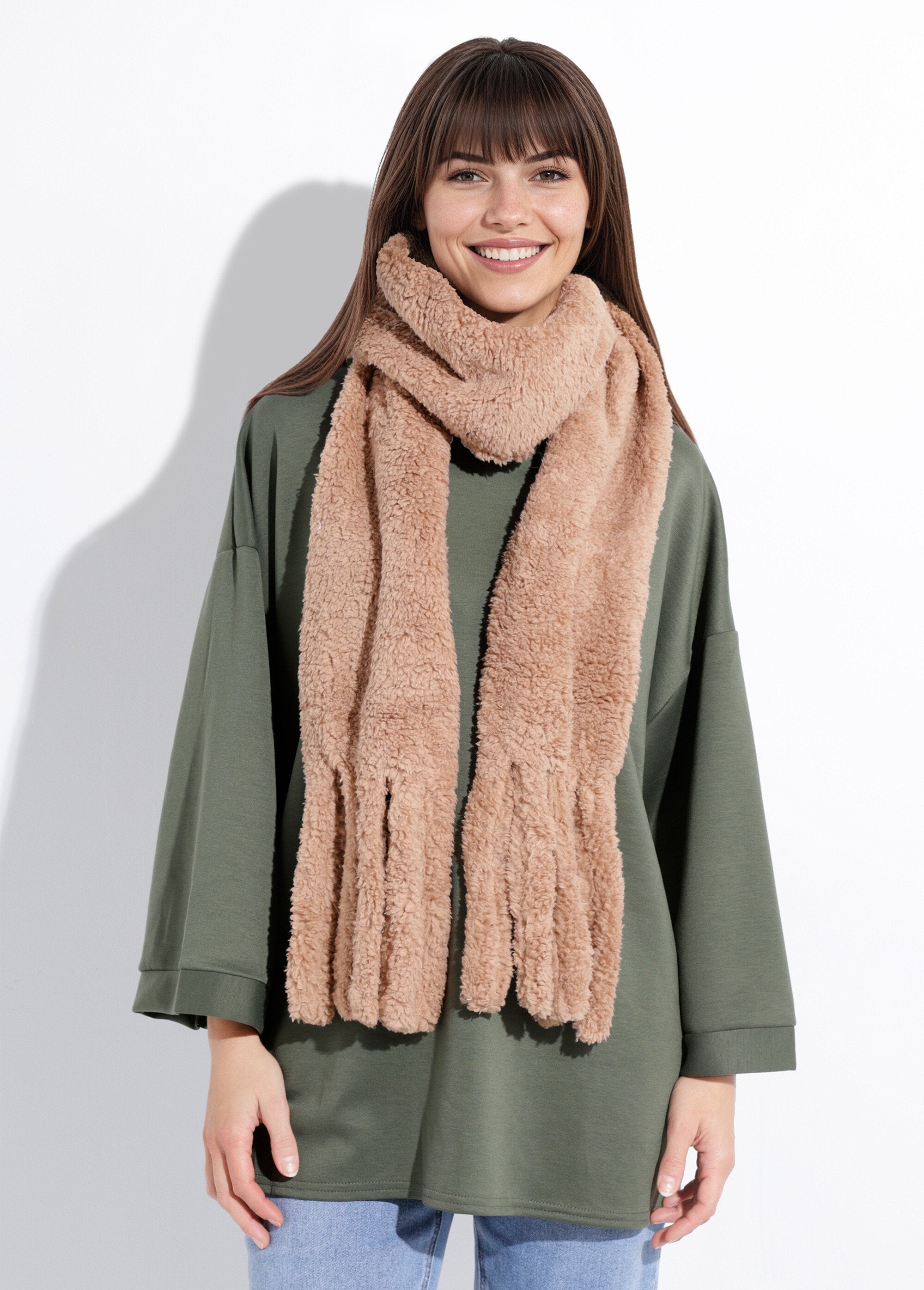 Warm_scarf,_plain_sherpa-style_fleece_Mole_FA1_slim