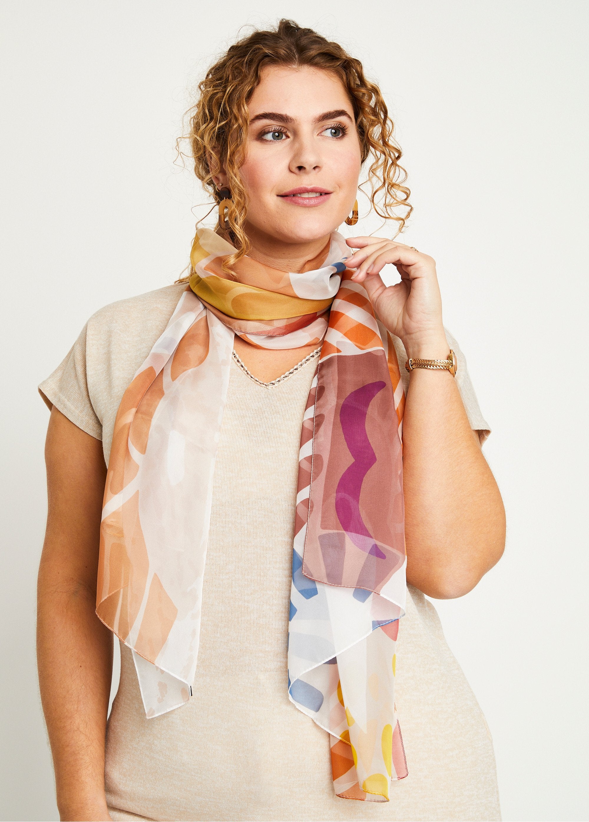 Printed_lightweight_chiffon_scarf_Brown_and_honey_FA1_slim