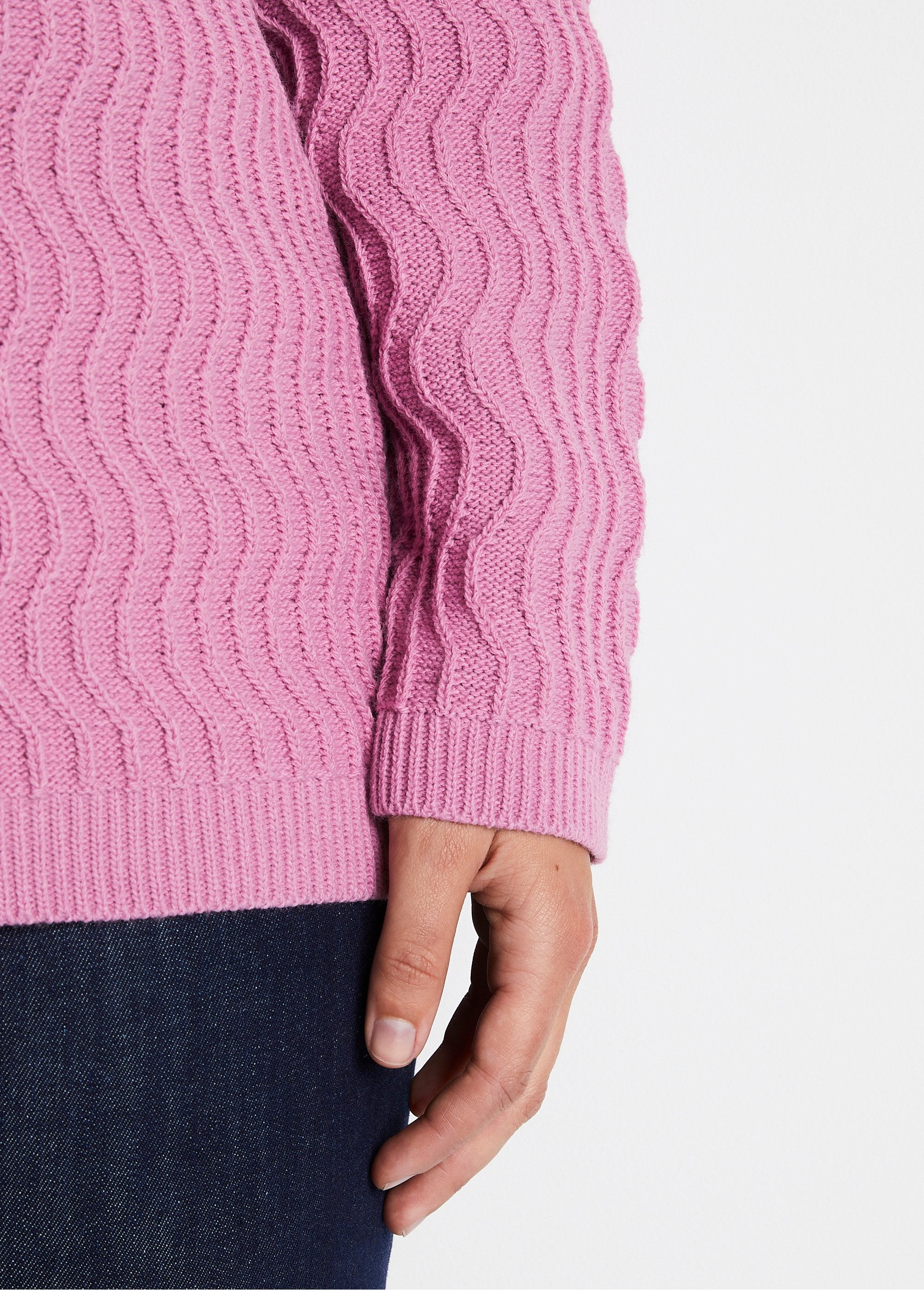 Short_fancy_knit_buttoned_cardigan_Old_pink_DE2_curvy