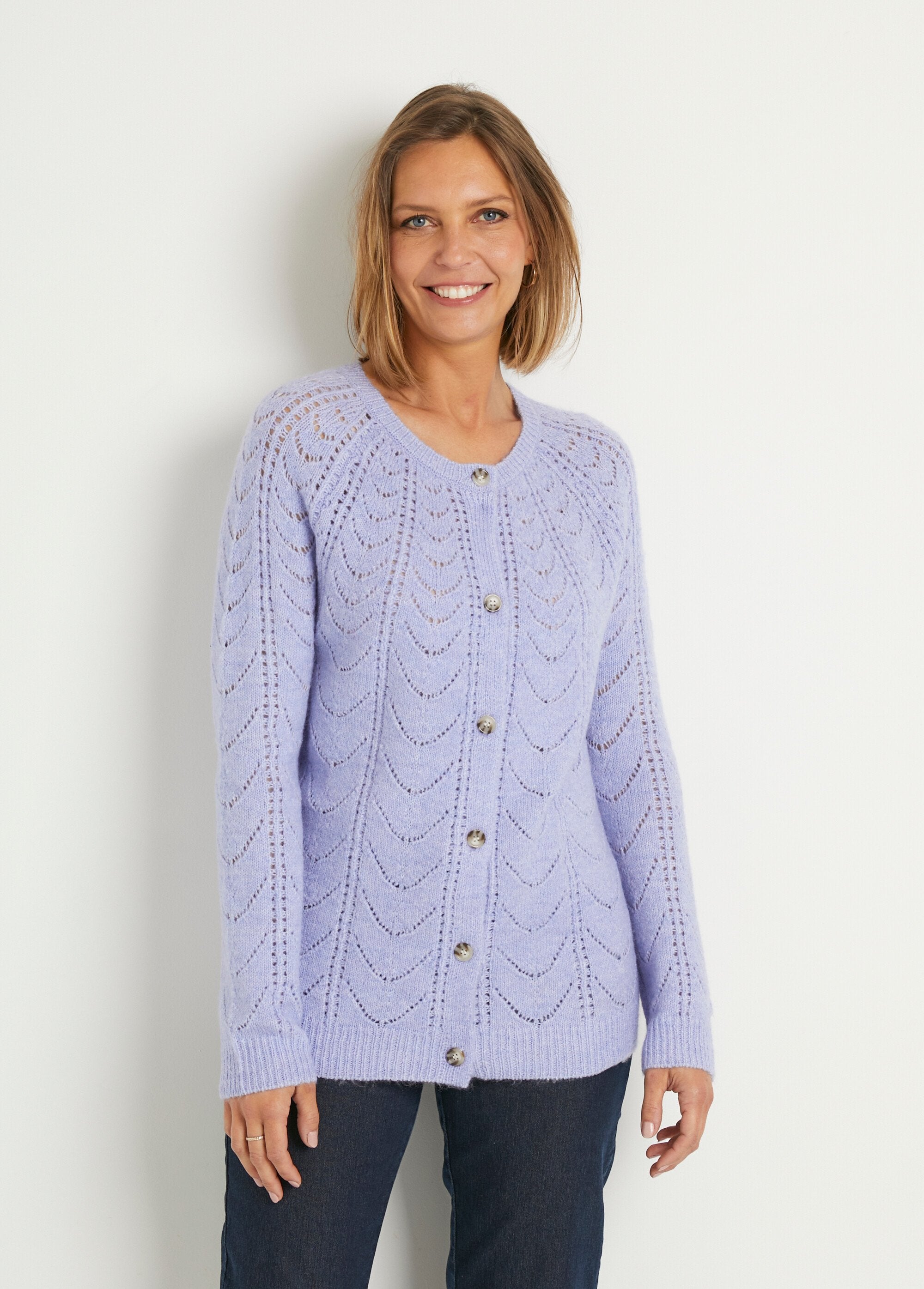 Round-neck_buttoned_cardigan_with_openwork_detailing_Parma_FA1_slim