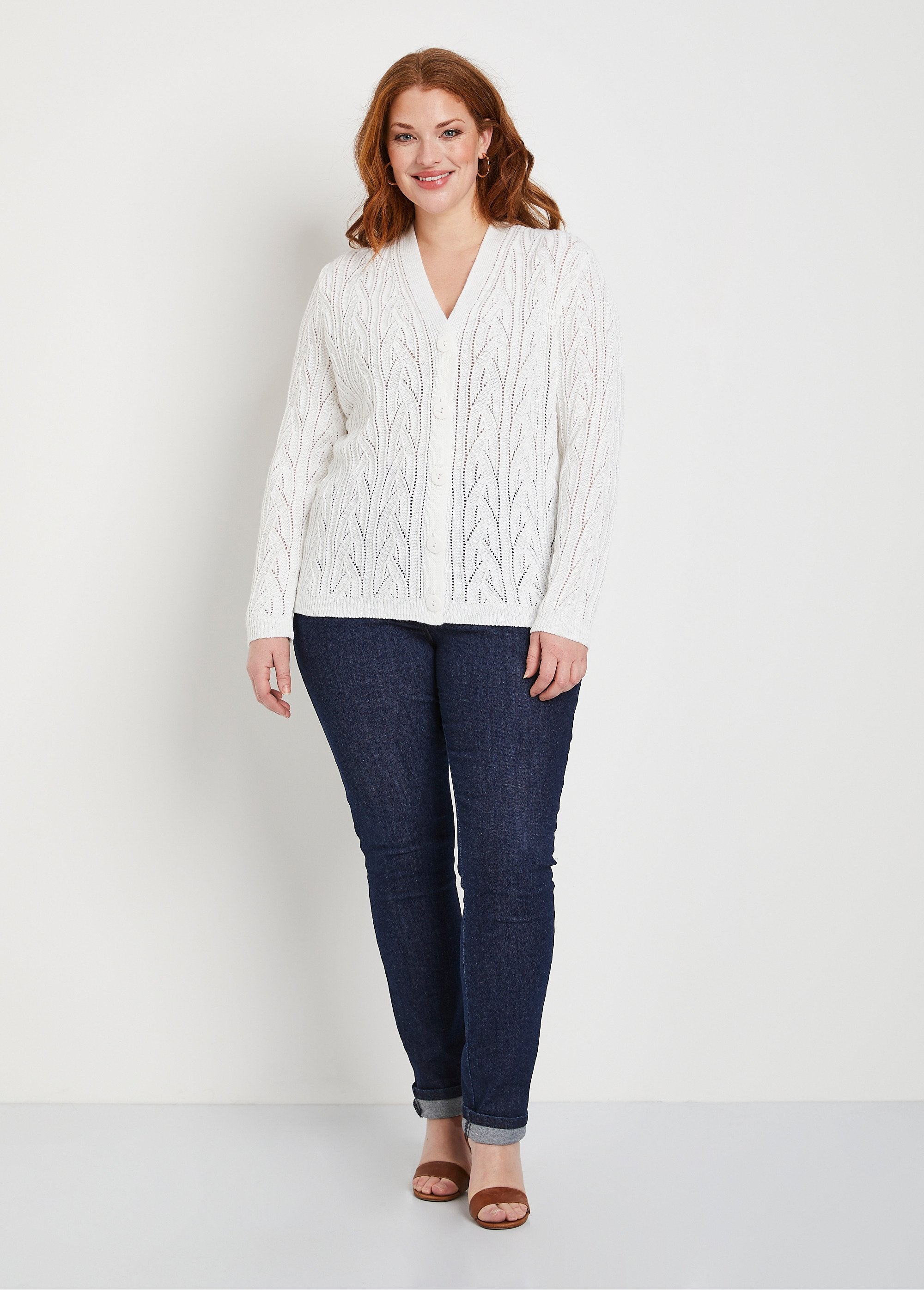 Short_buttoned_openwork_cardigan_White_SF1_curvy