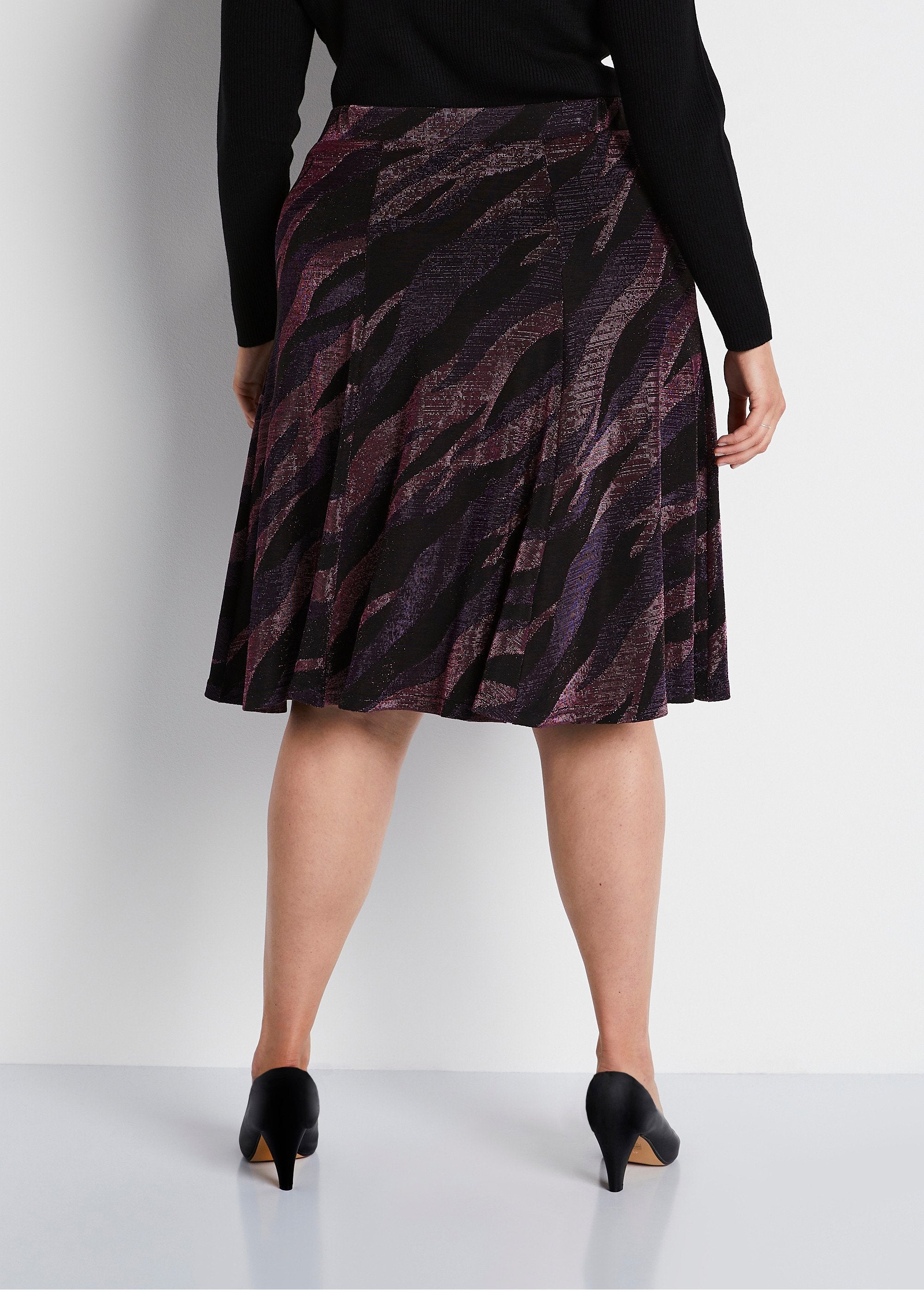 Shiny_knit_mid-length_flared_skirt_Pink_and_purple_DO1_curvy