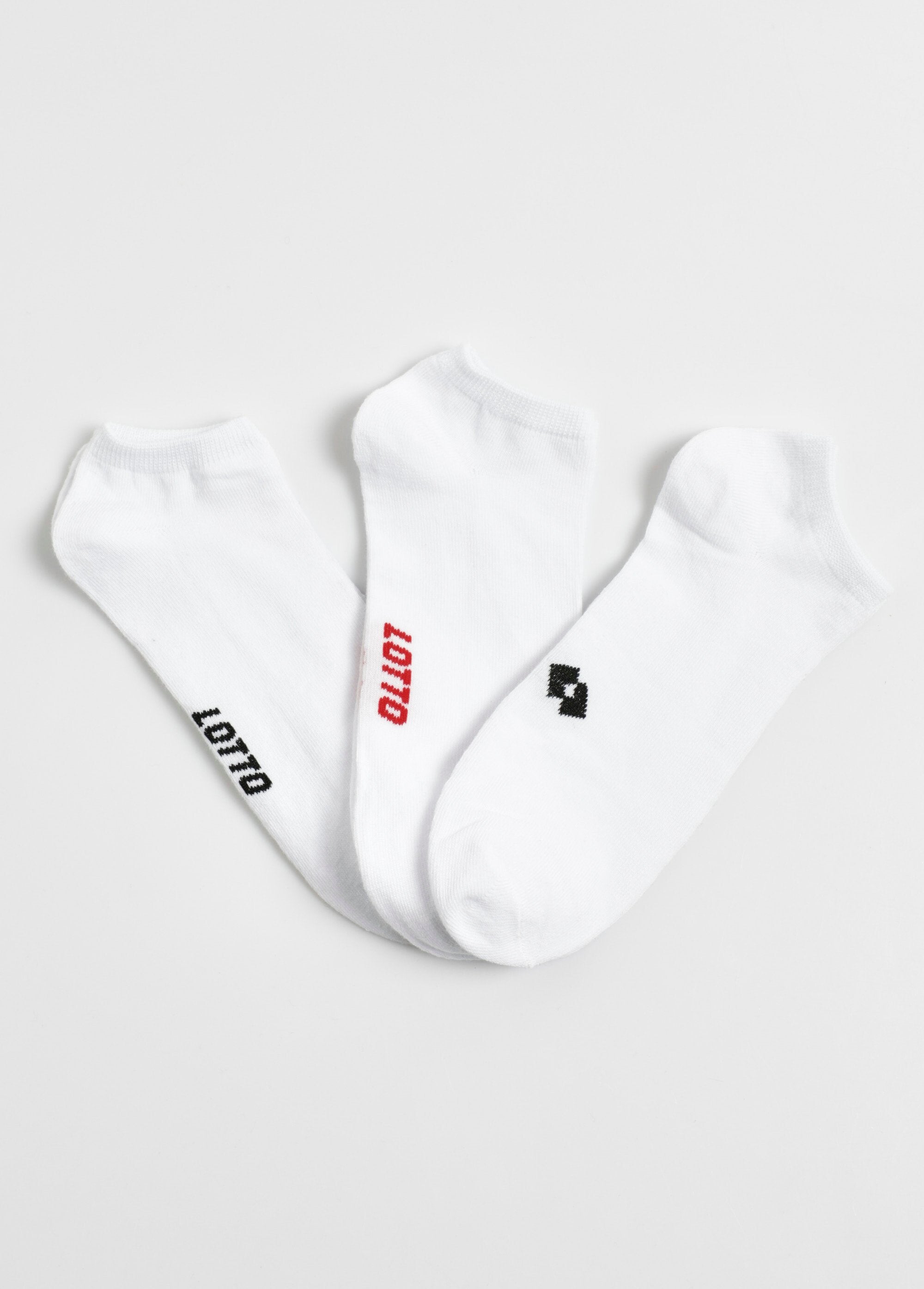Pack_of_3_low_socks_White_FA1_slim