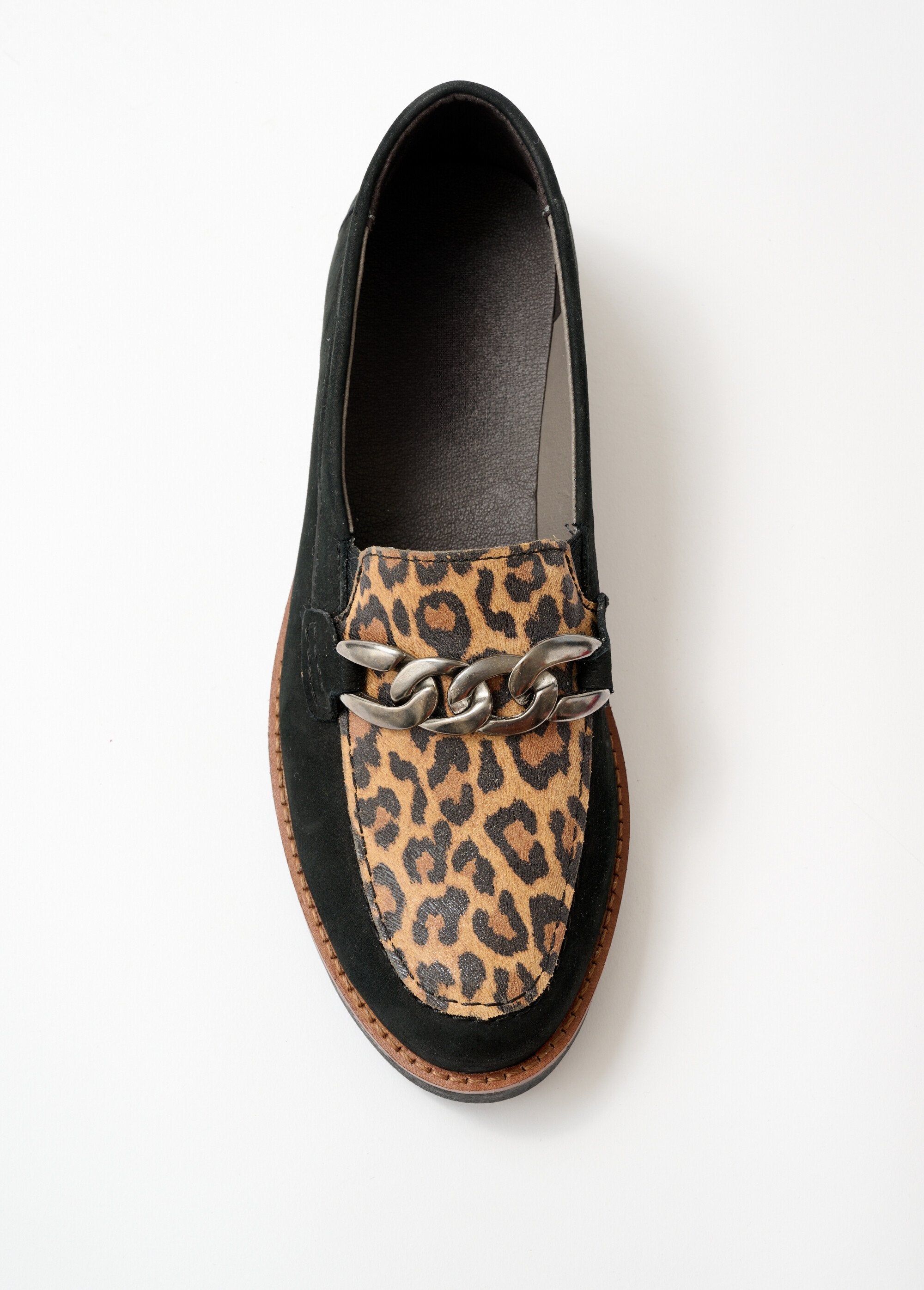 Wide-width_leather_link_chain_moccasins_Leopard_OV1_slim