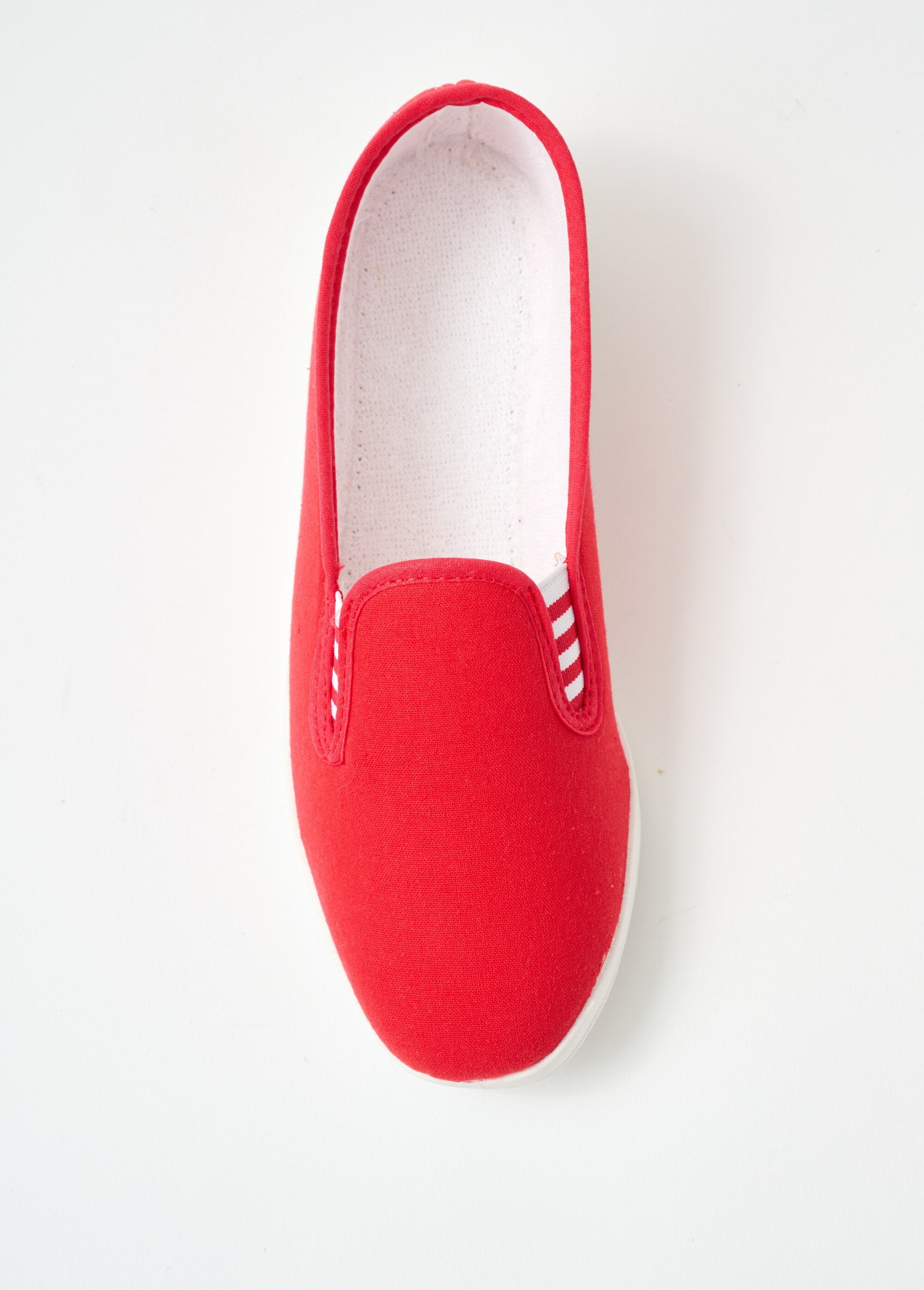 Comfort_width_canvas_moccasins_Red_OV1_slim