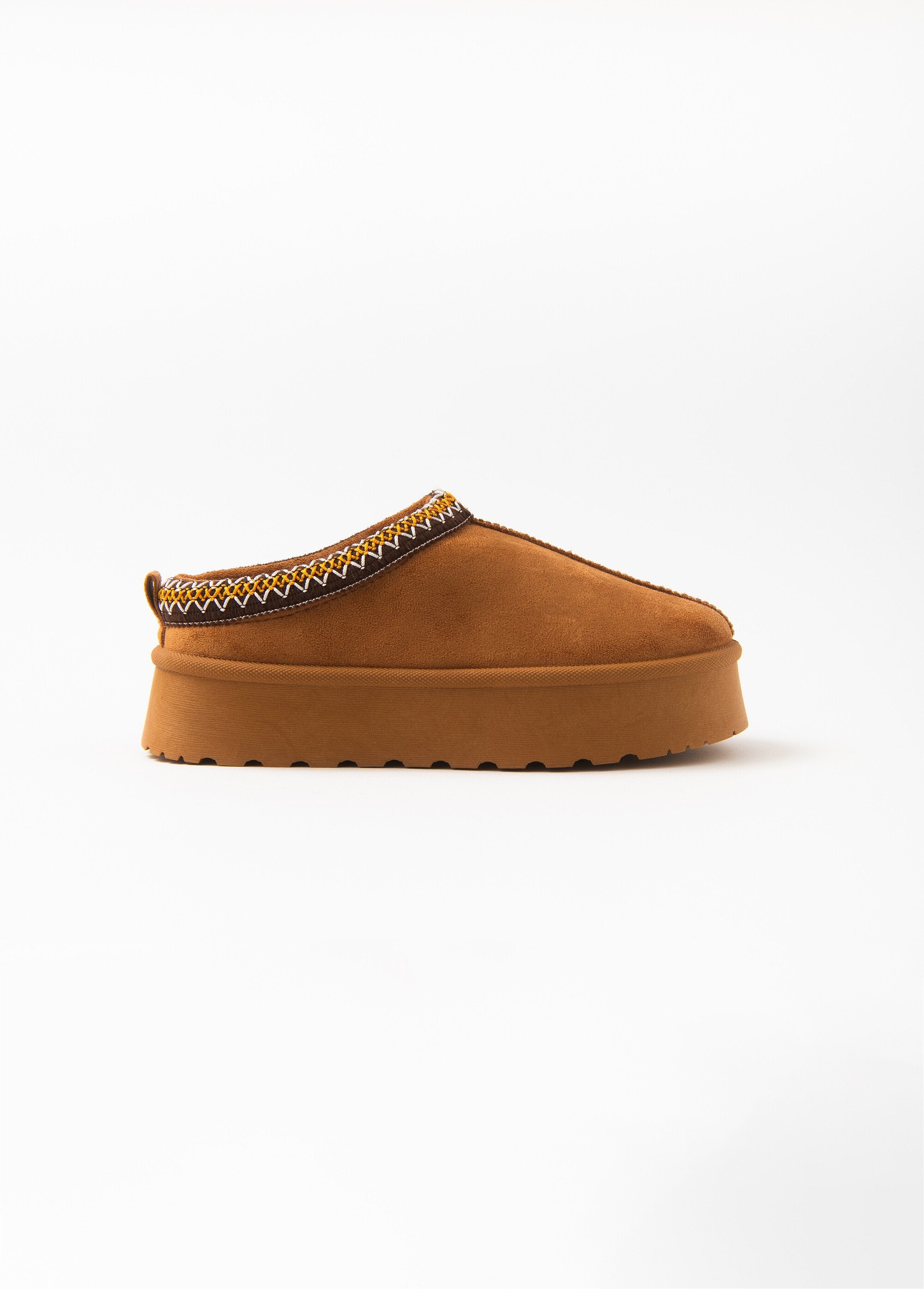 Warm_clog-style_wedge_mules_camel_DR1_slim