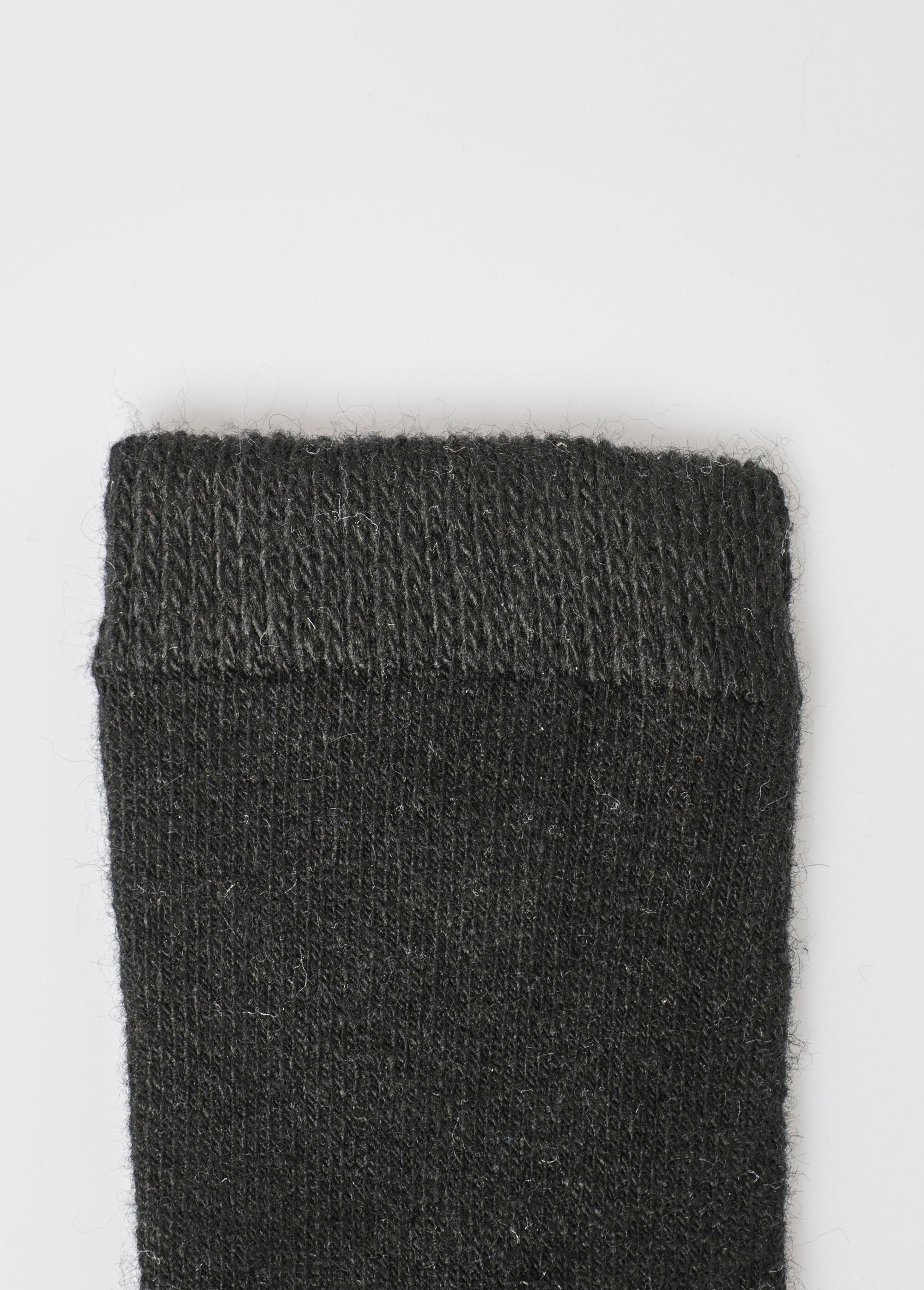 Pair_of_warm_wool_socks_Black_DE2_slim
