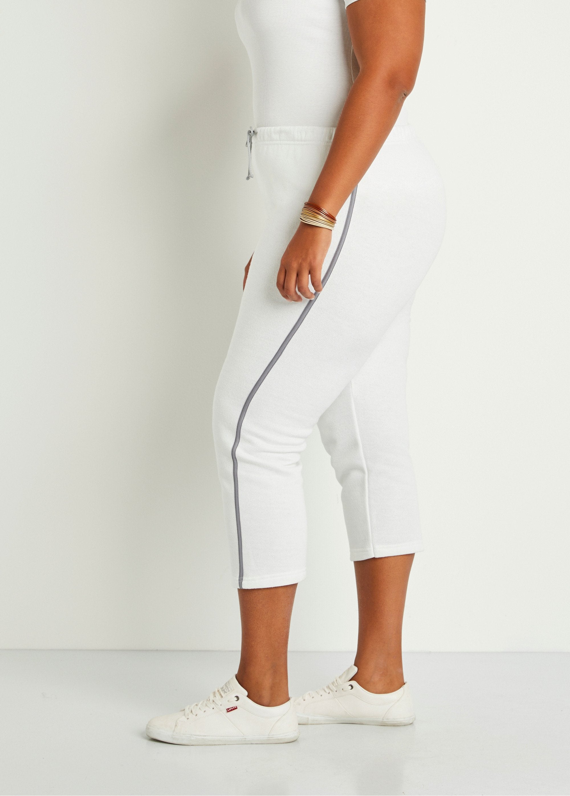 Cropped_lounge_pants_with_side_stripes_White_DR1_curvy