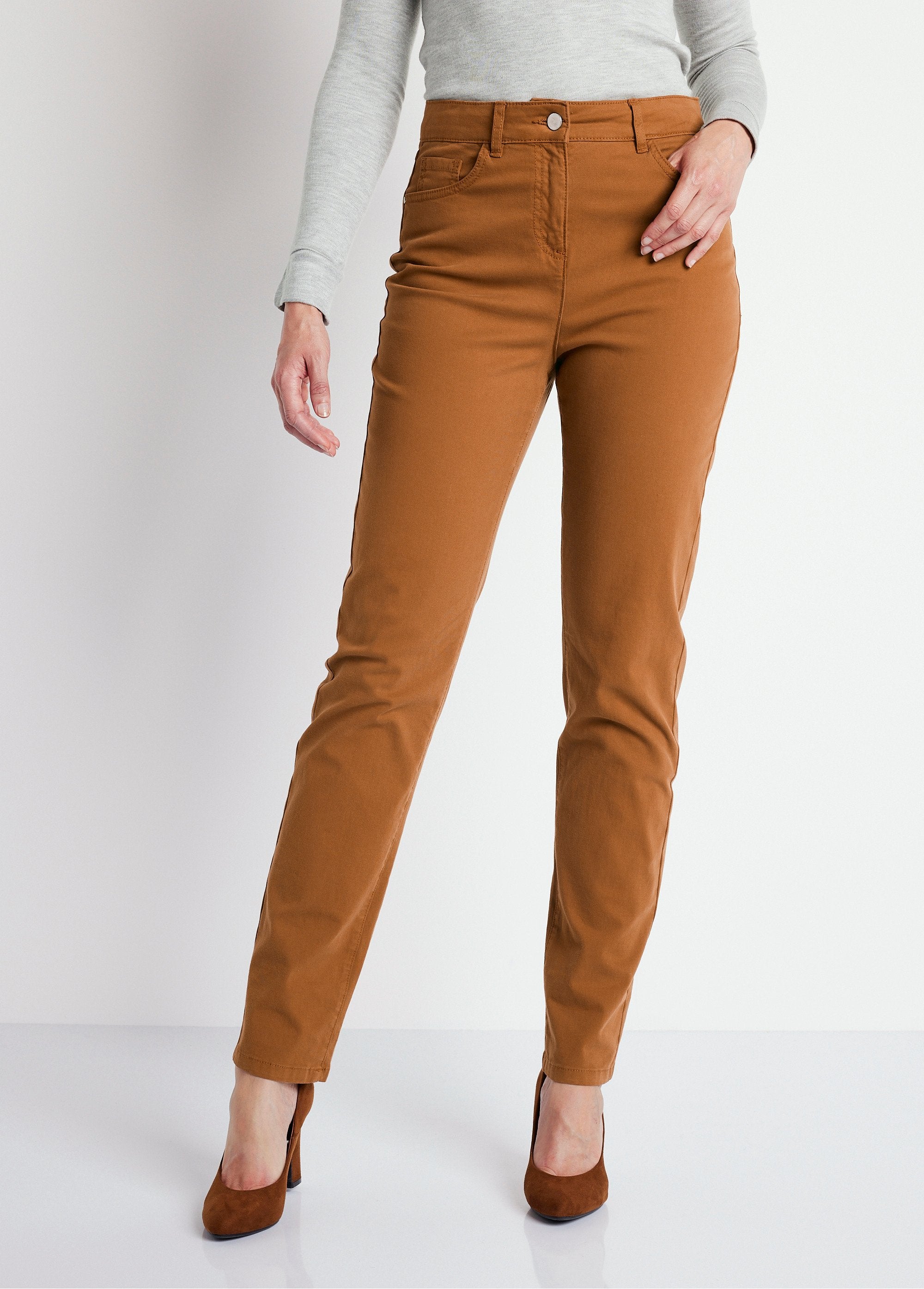 Stretch_cotton_5-pocket_straight_pants_Squirrel_FA1_slim