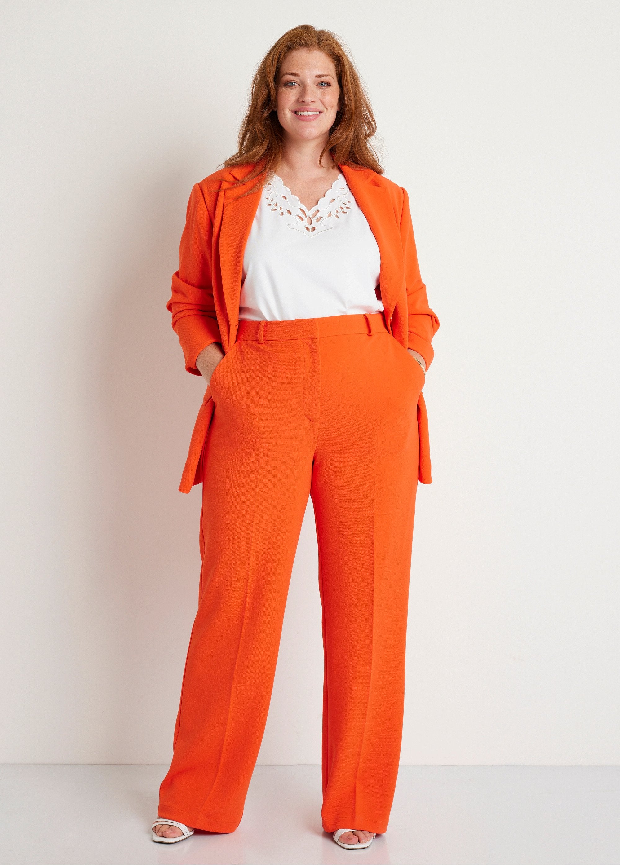 Wide_flowing_pants_Orange_SF1_curvy