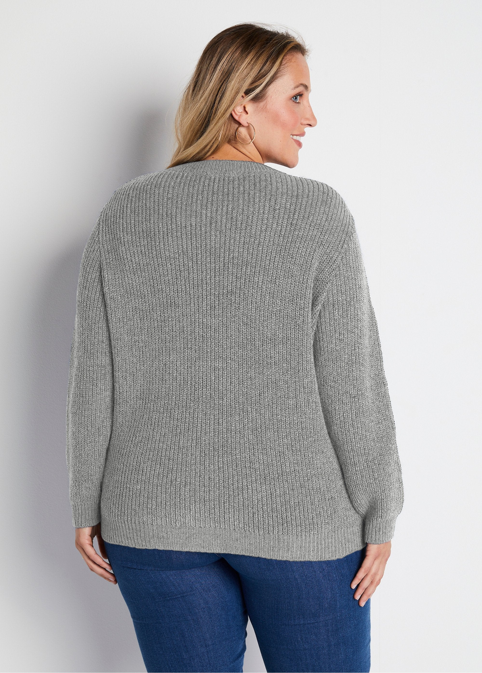 Round_neck_beaded_knit_sweater_with_wool_Gray_DO1_curvy