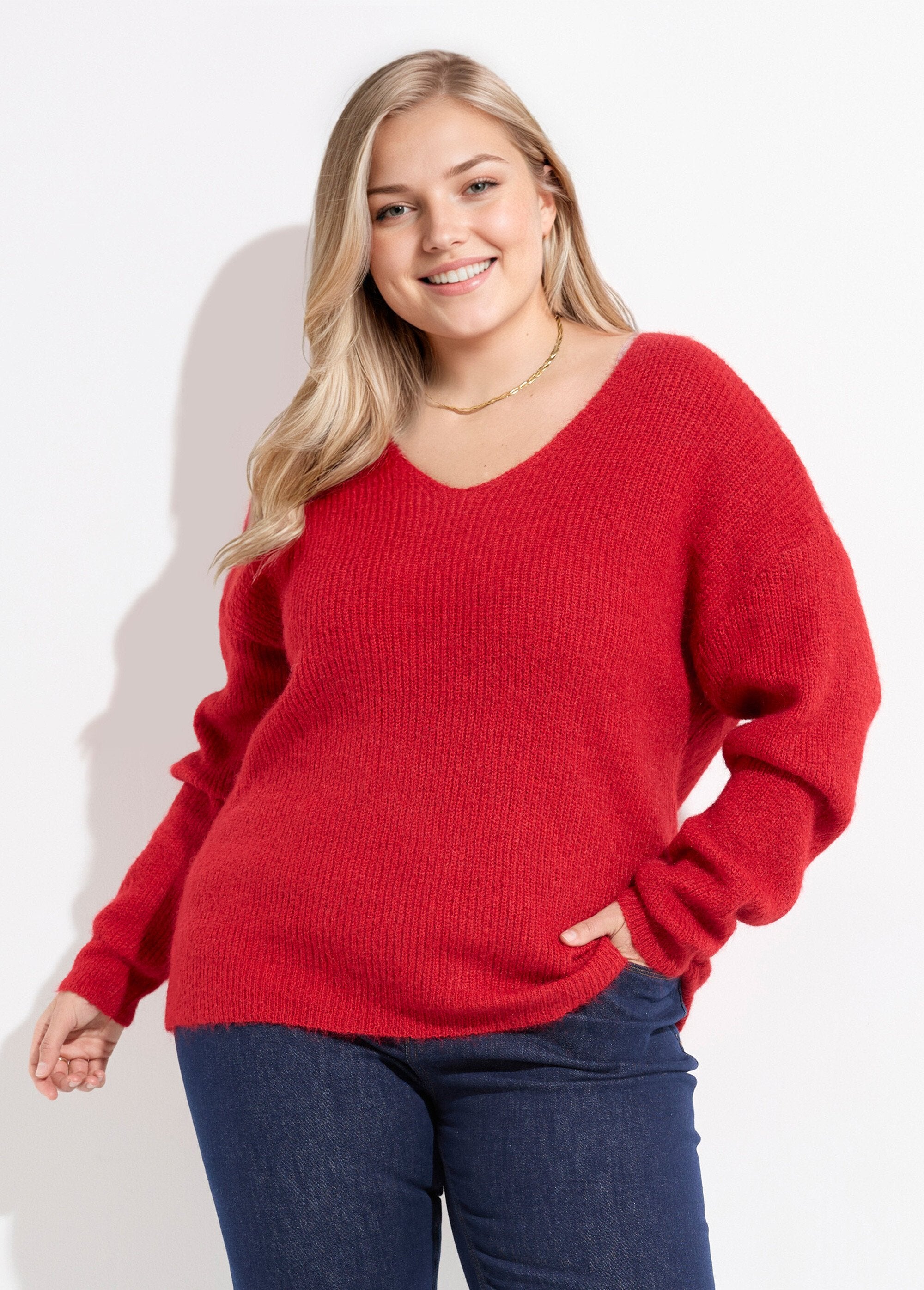 Pull_col_V_chaud_maille_mousseuse_laine_Rouge_FA1_curvy