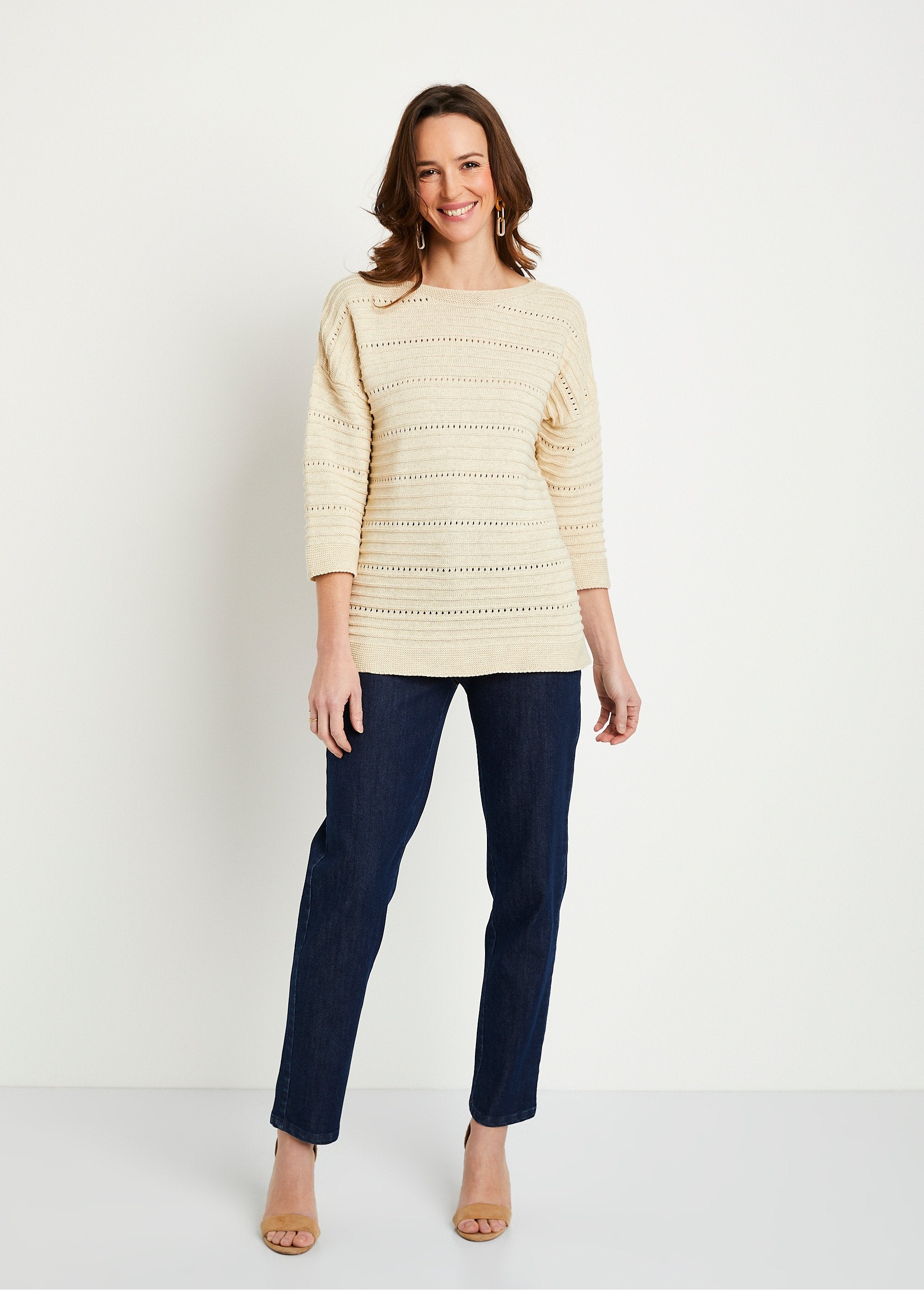 Short_openwork_sweater_with_3/4_sleeves_String_SF1_slim