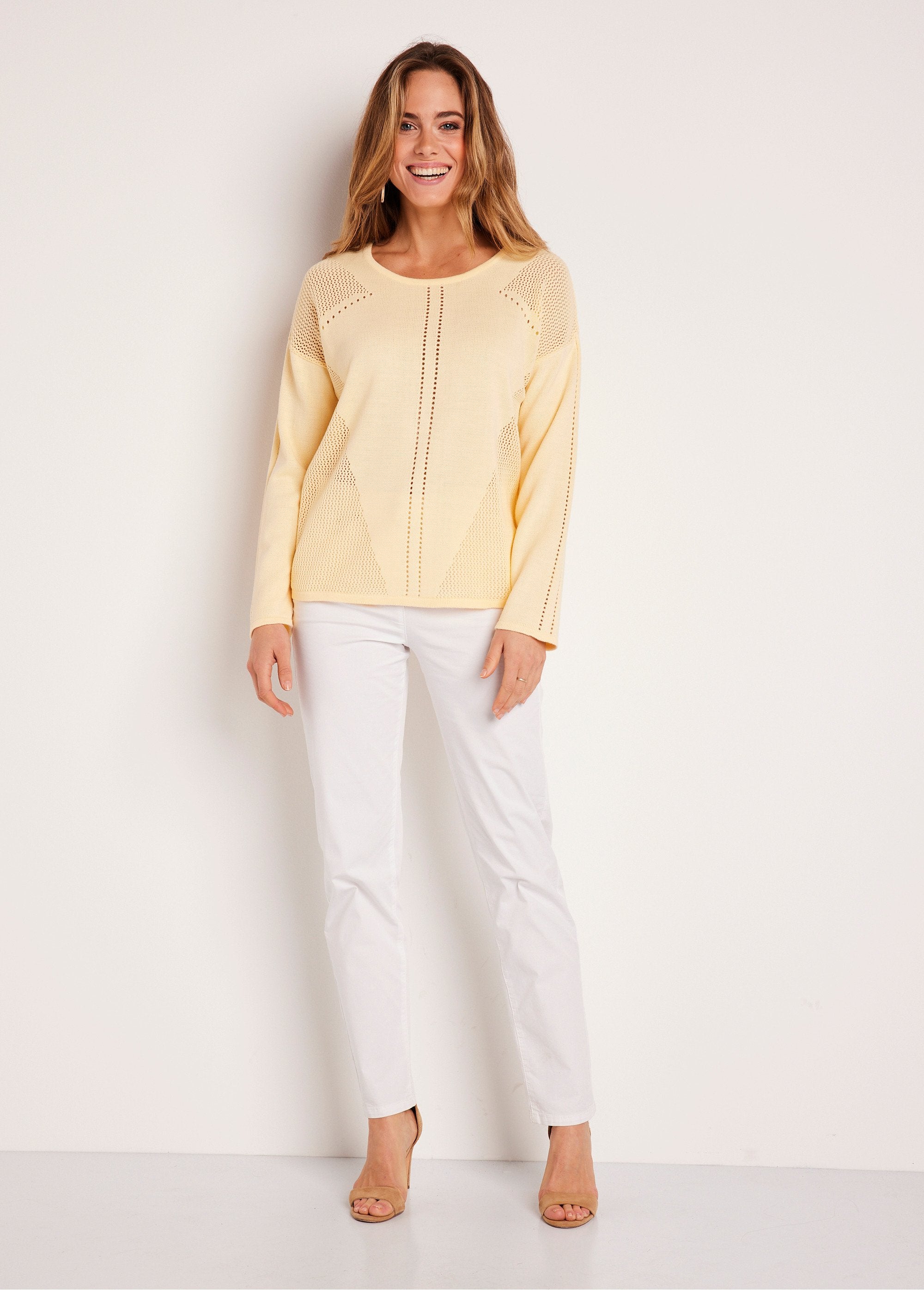 Thin_openwork_sweater_with_long_sleeves_Vanilla_SF1_slim