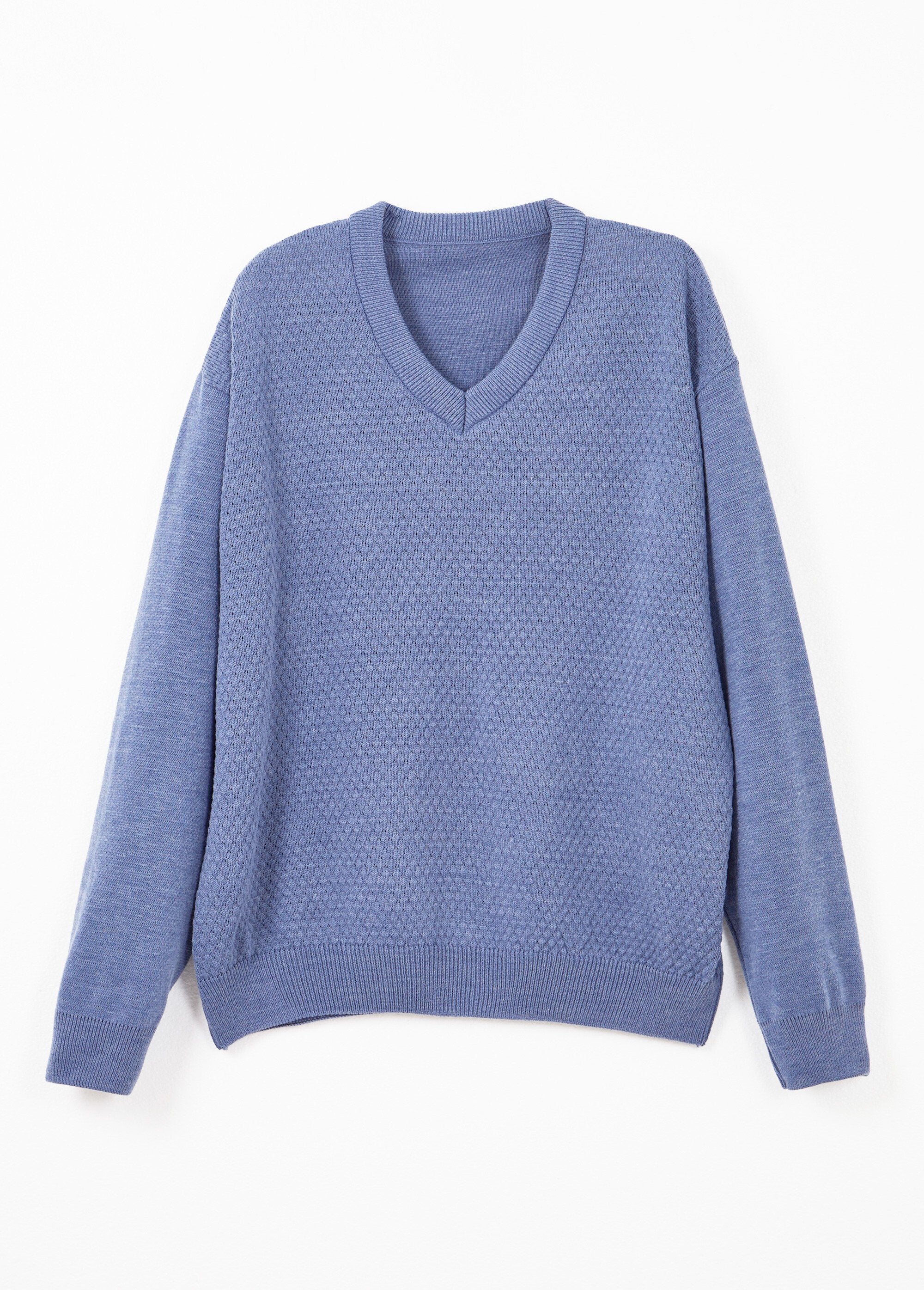 V-neck_sweater_with_fancy_knit_and_wool_Blue_AP1_slim