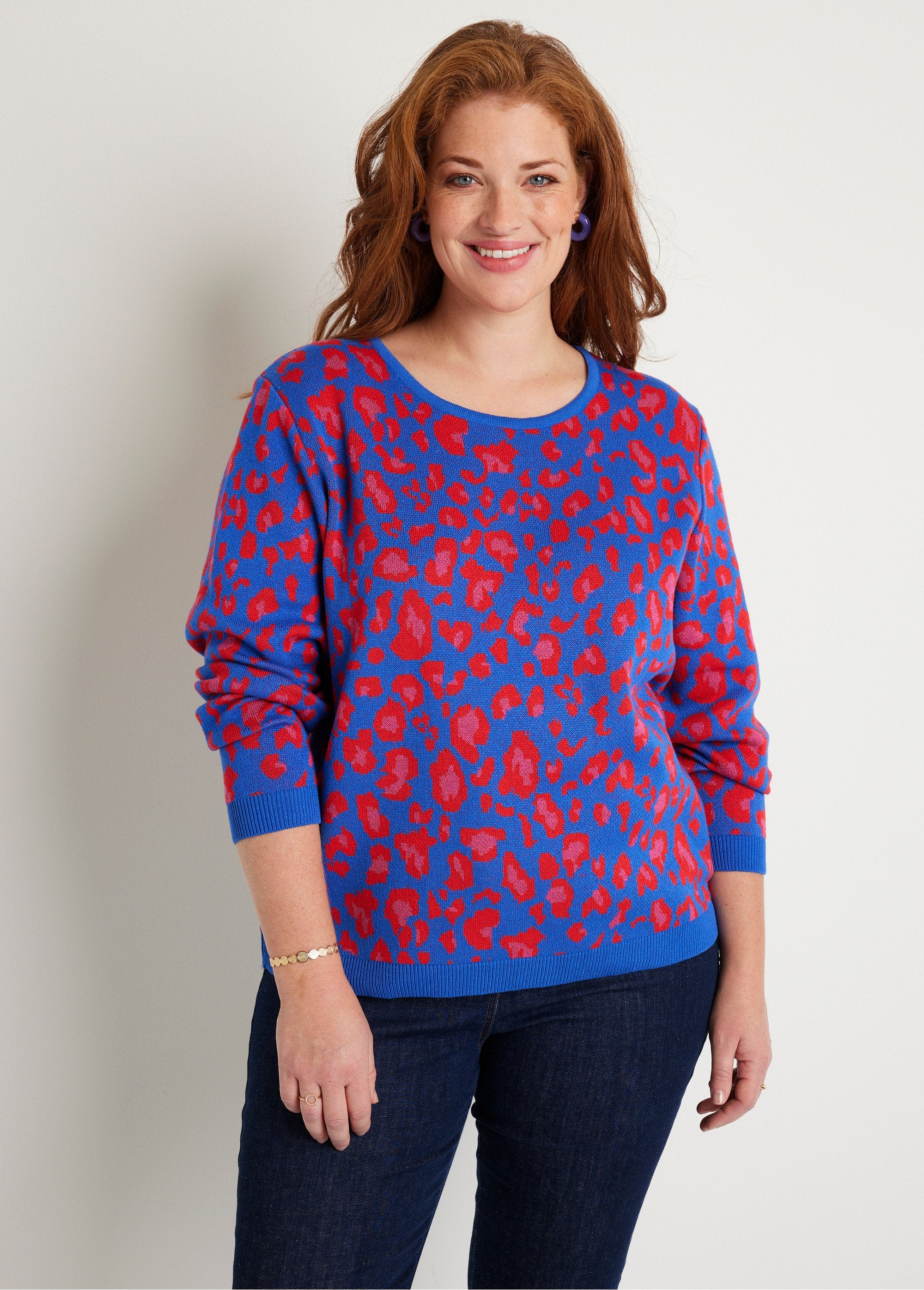 Leopard_pattern_round_neck_sweater_Blue_FA1_curvy