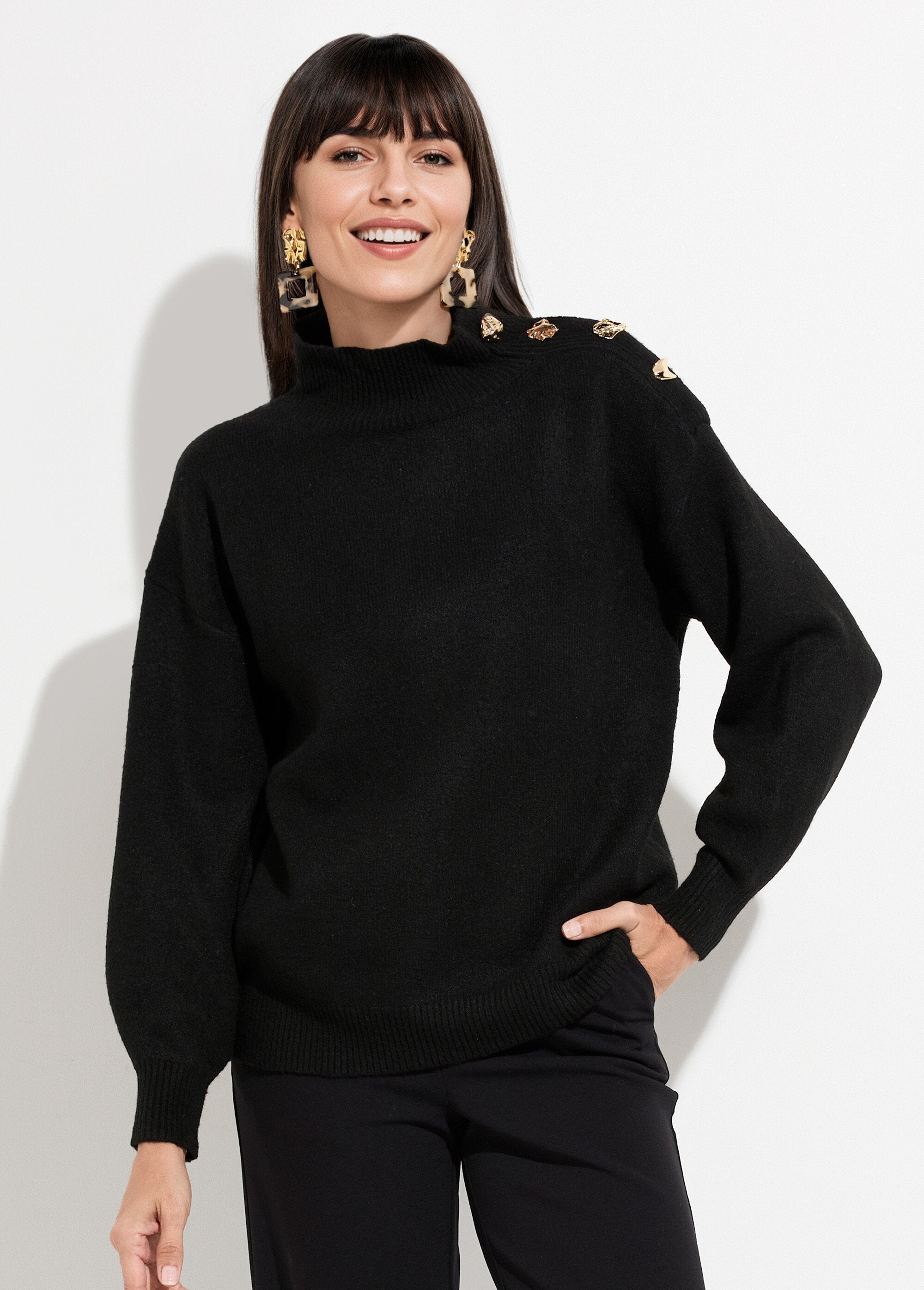 Pull_col_montant_boutons_bijou_métal_Noir_FA1_slim